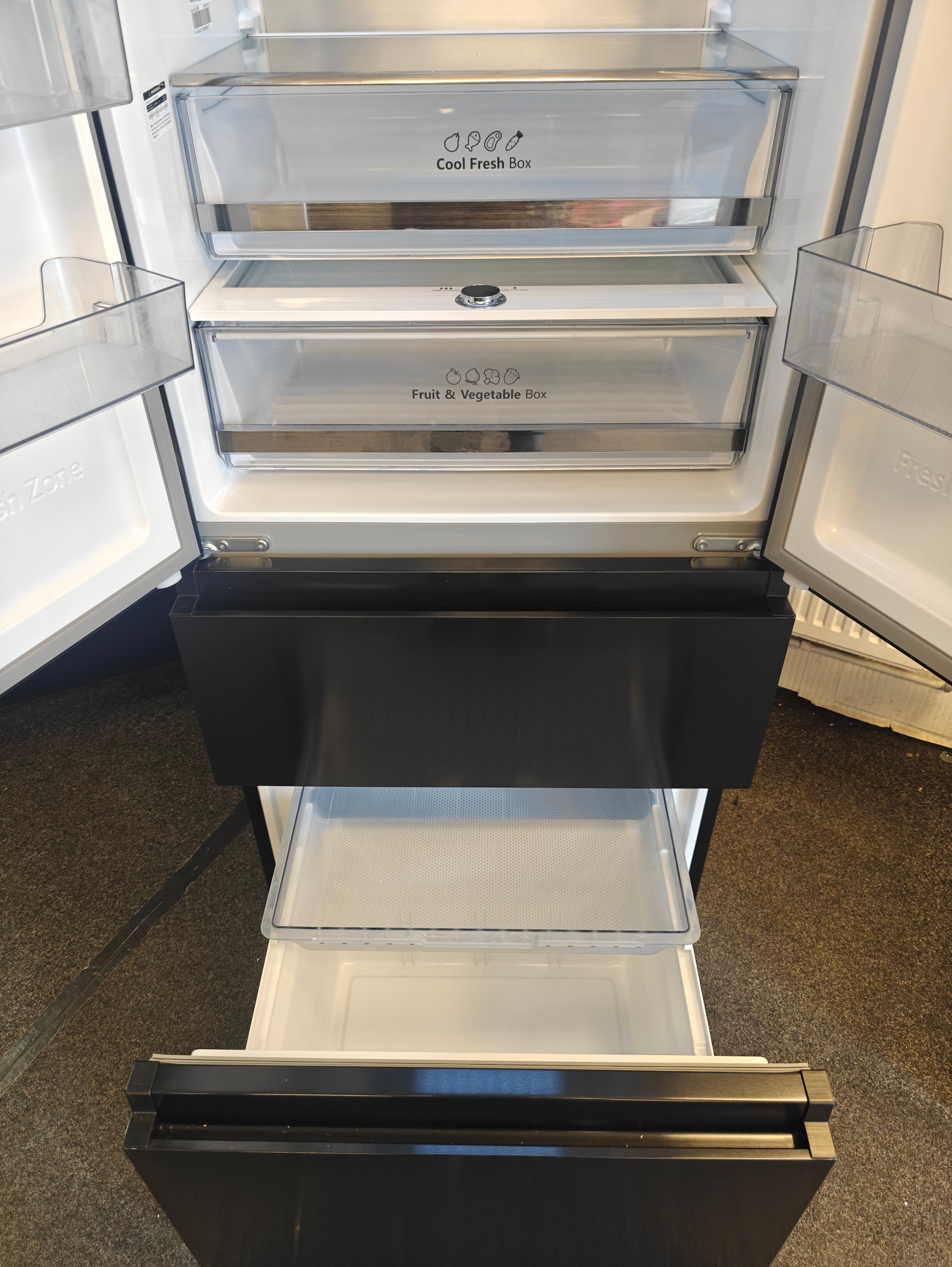 HISENSE RF632N4WFE BLACK NARROW AMERICAN FRIDGE FREEZER - Electronic World TV