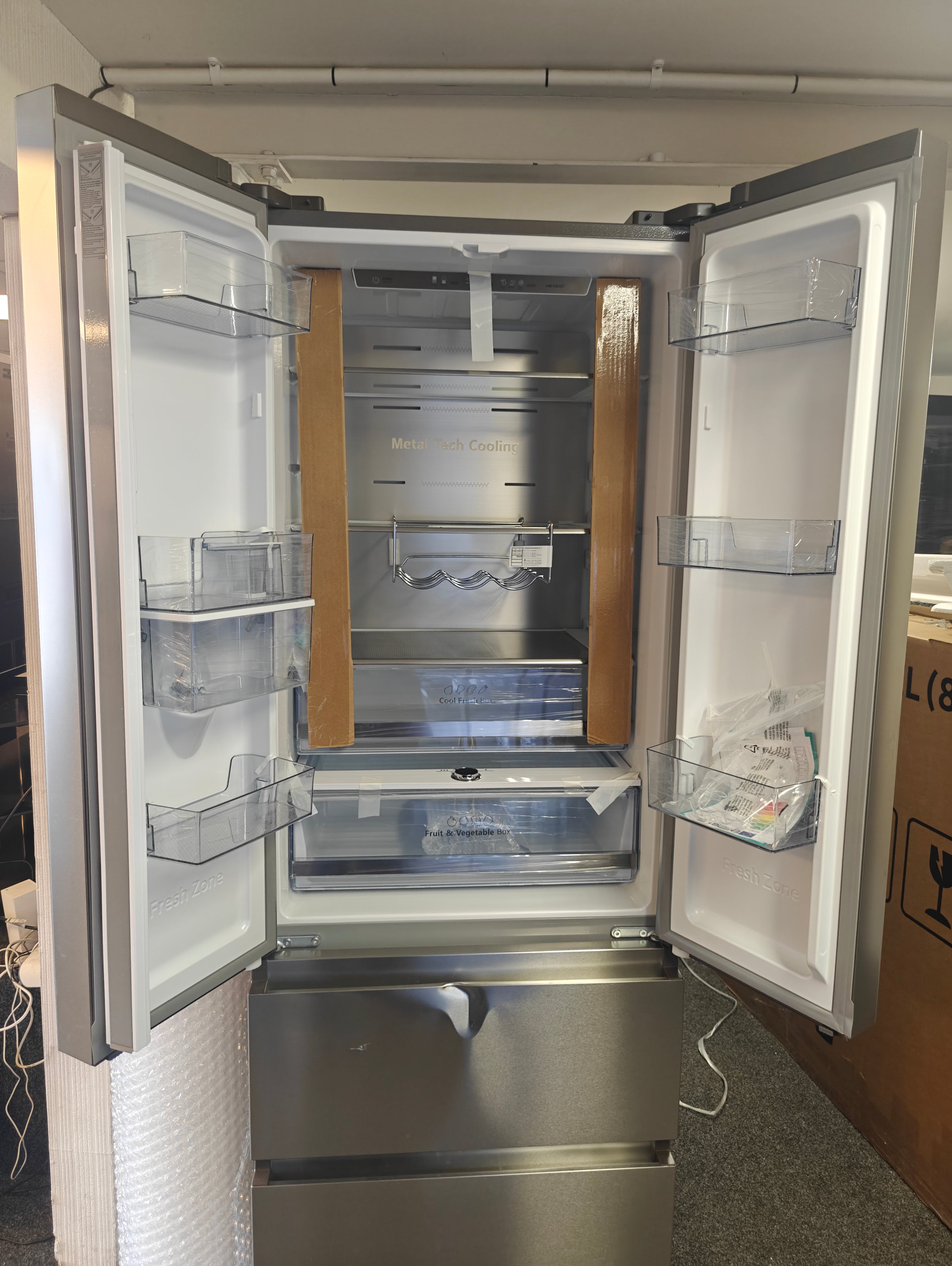 HISENSE RF632N4WIE SILVER NARROW AMERICAN FRIDGE FREEZER - Electronic World TV