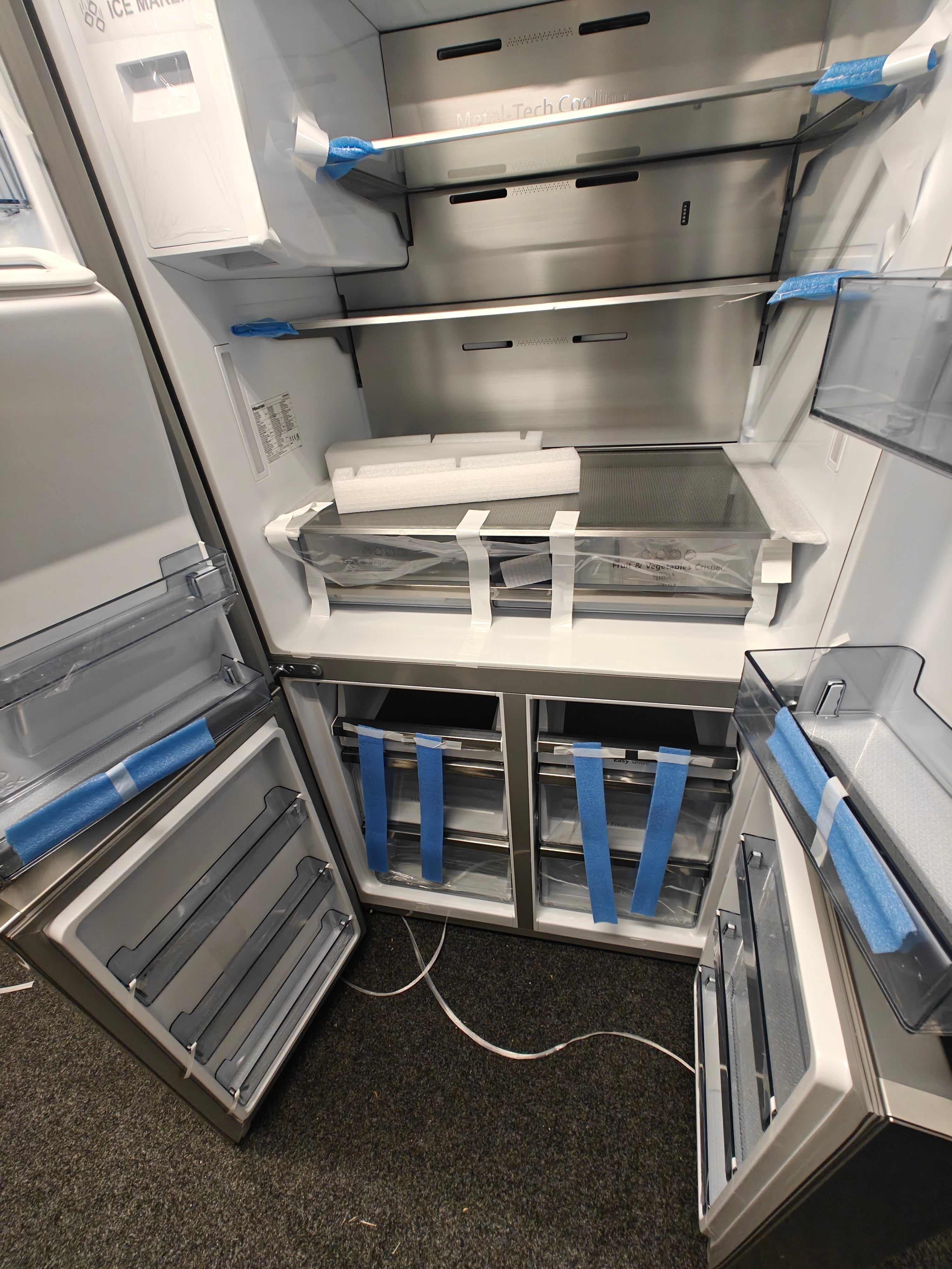 HISENSE RQ760N4SASE PUREFLAT SMART AMERICAN FRIDGE FREEZER - STAINLESS STEEL - Electronic World TV