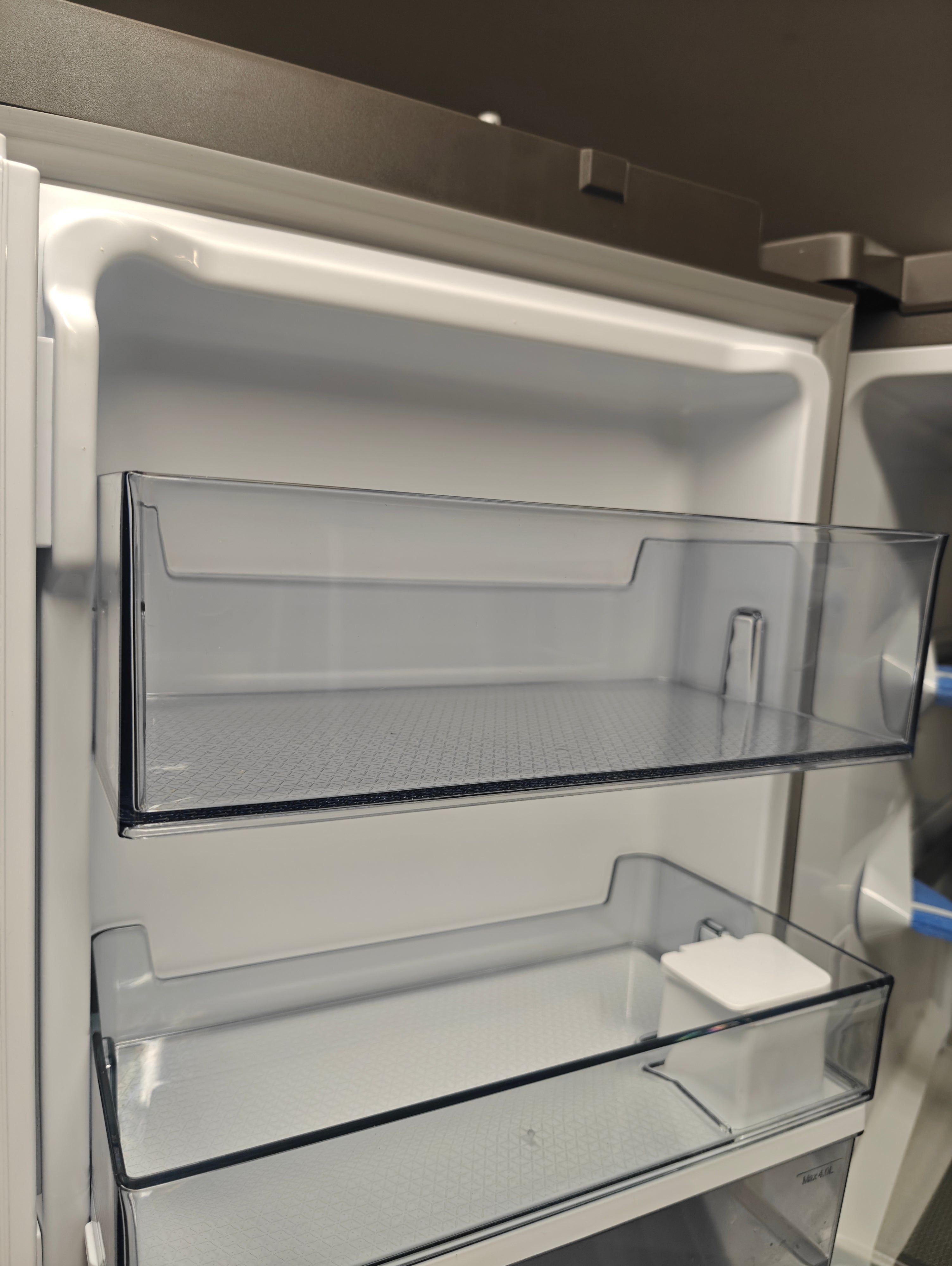 HISENSE RF749N4SWSE PUREFLAT AMERICAN FRIDGE FREEZER - STAINLESS STEEL - Electronic World TV