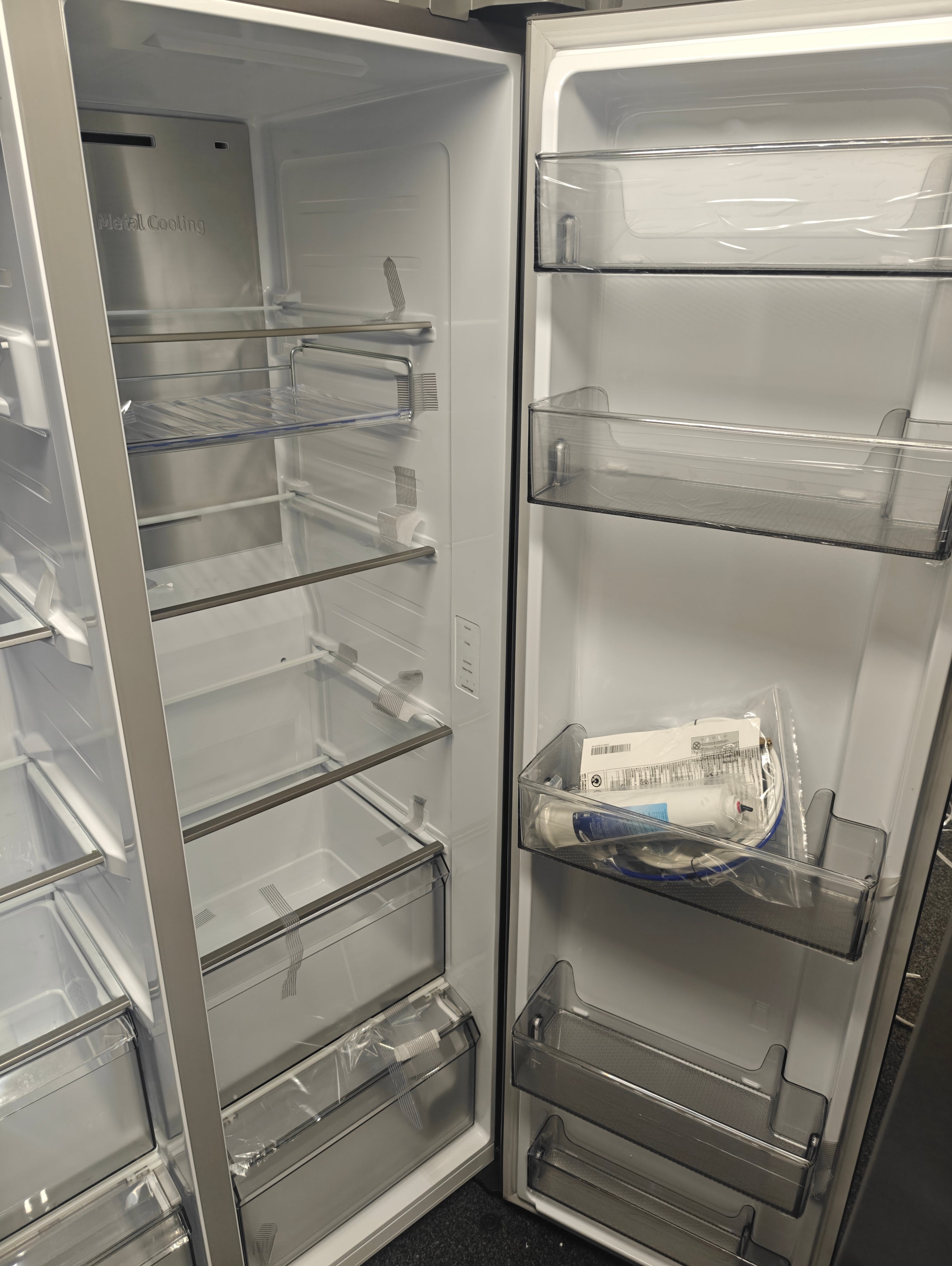 SAMSUNG RS6GA884CS9/EG AMERICAN FRIDGE FREEZER - STAINLESS STEEL - Electronic World TV