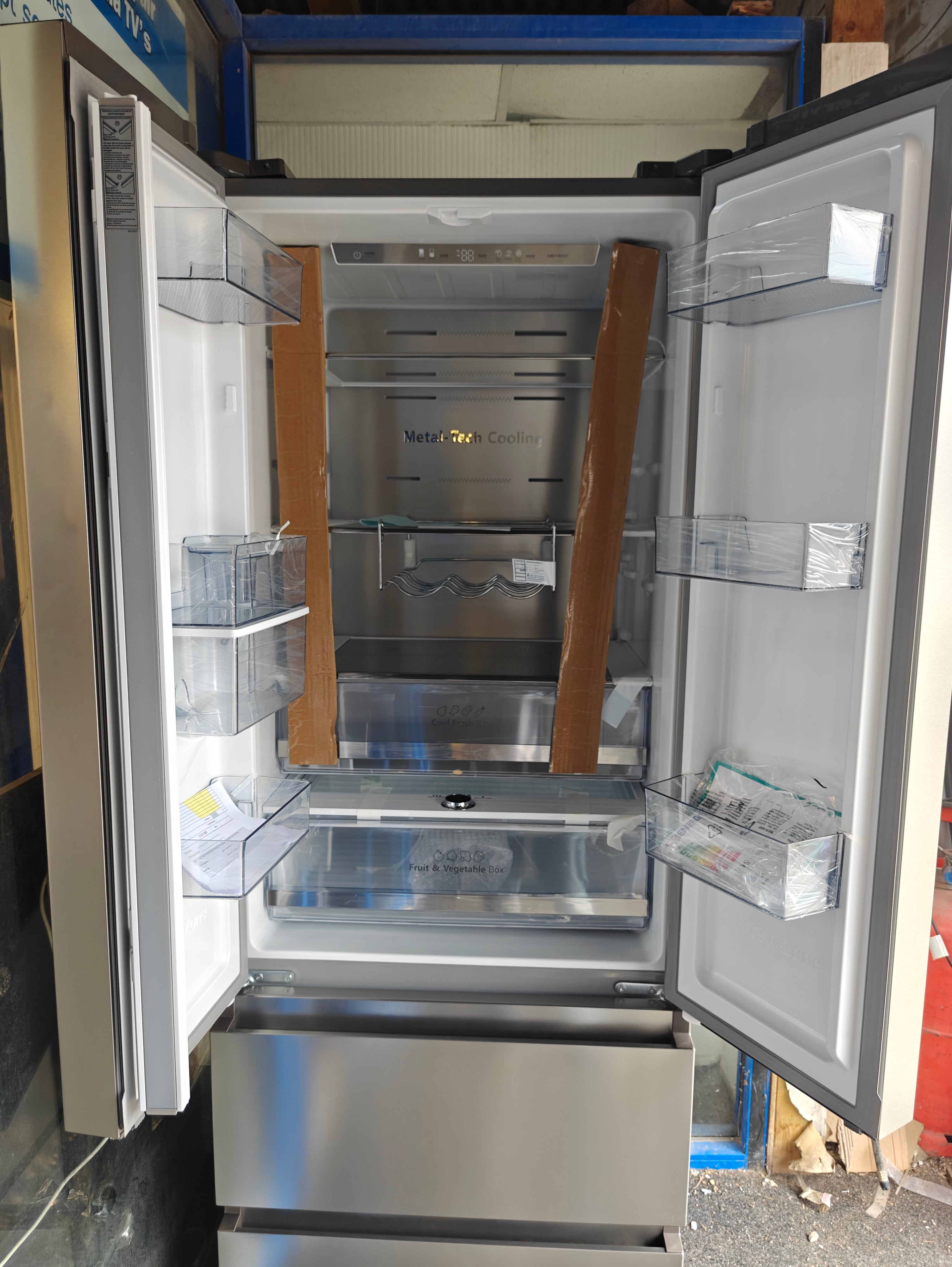 HISENSE RF632N4WIE SILVER NARROW AMERICAN FRIDGE FREEZER - Electronic World TV