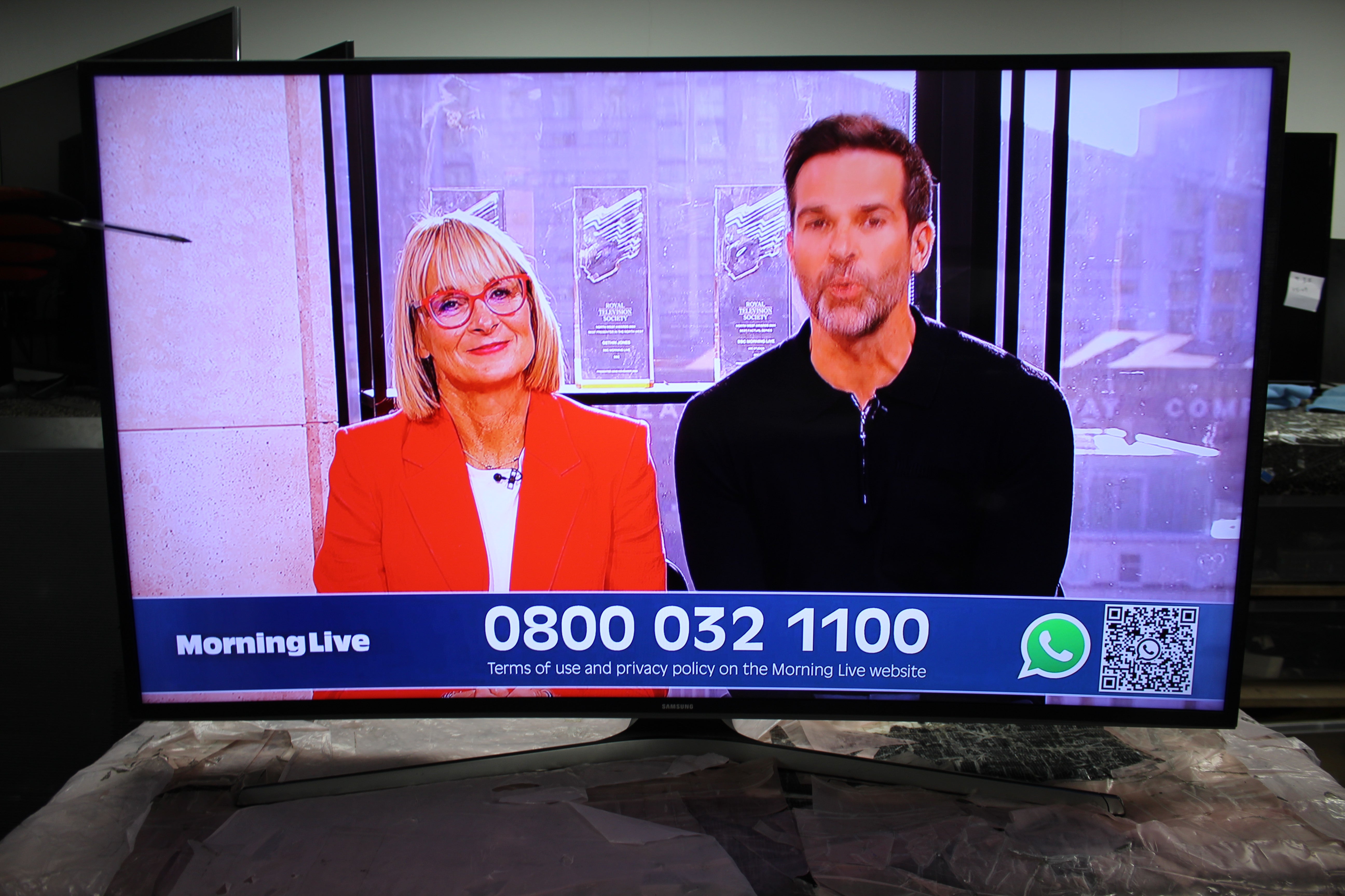 48" Samsung UE48JU6500 Curved 4K HDR Smar LED TV - Electronic World TV