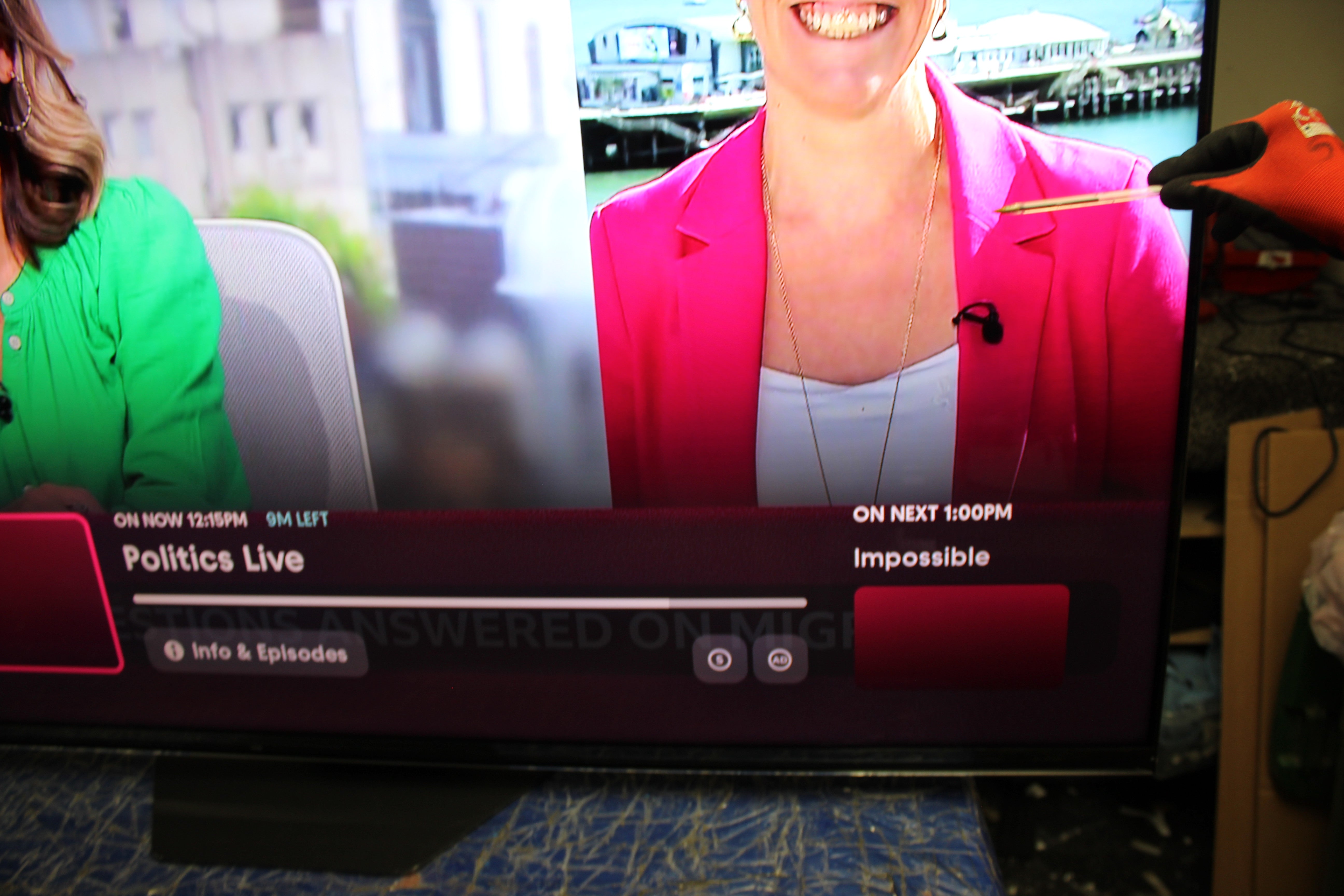 65" Hisense 65U8NQTUK Premium 4K HDR Smart Mini LED ULED TV - Electronic World TV