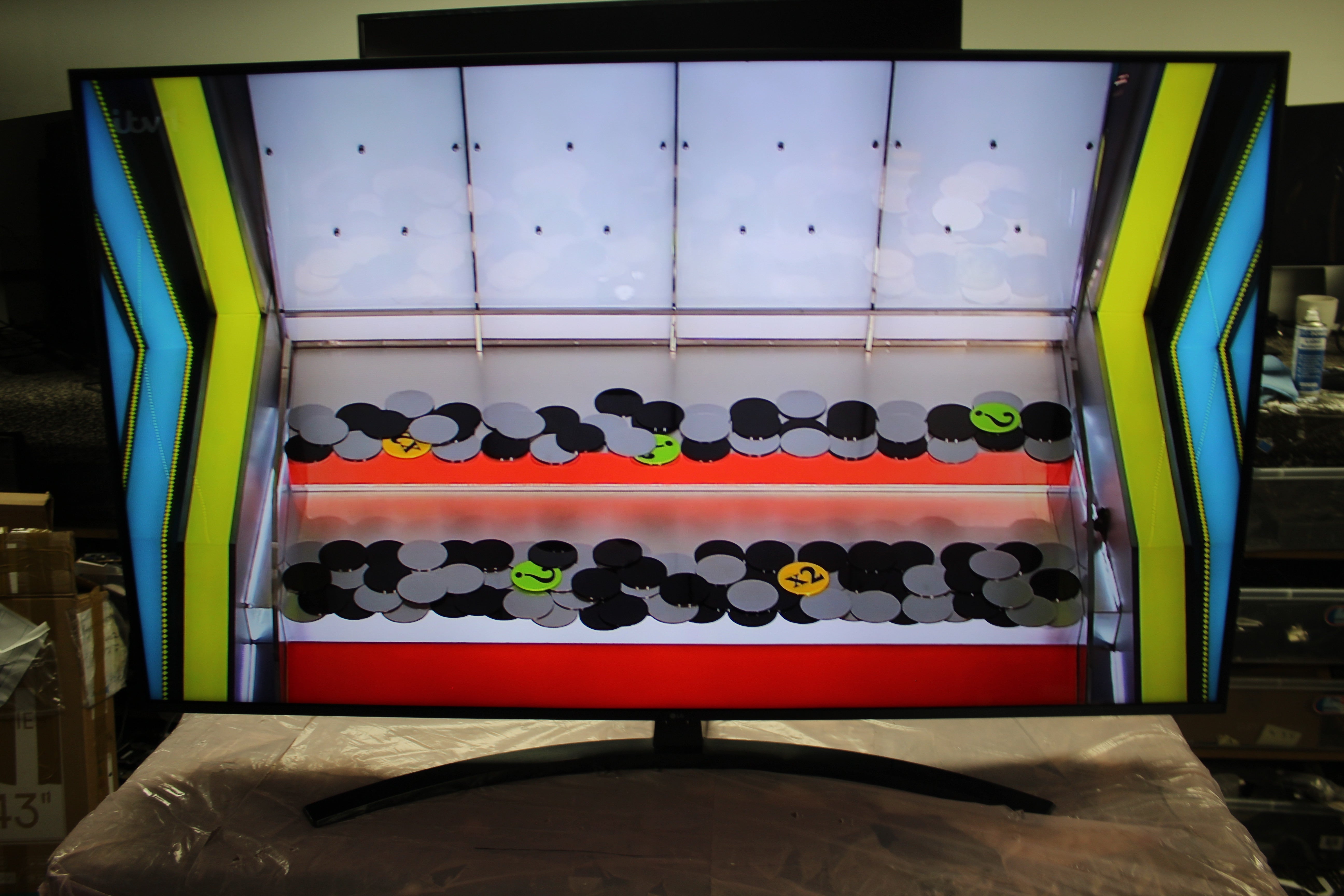 55" LG 55UT81006LA 4K Ultra HD HDR Smart LED TV - Electronic World TV