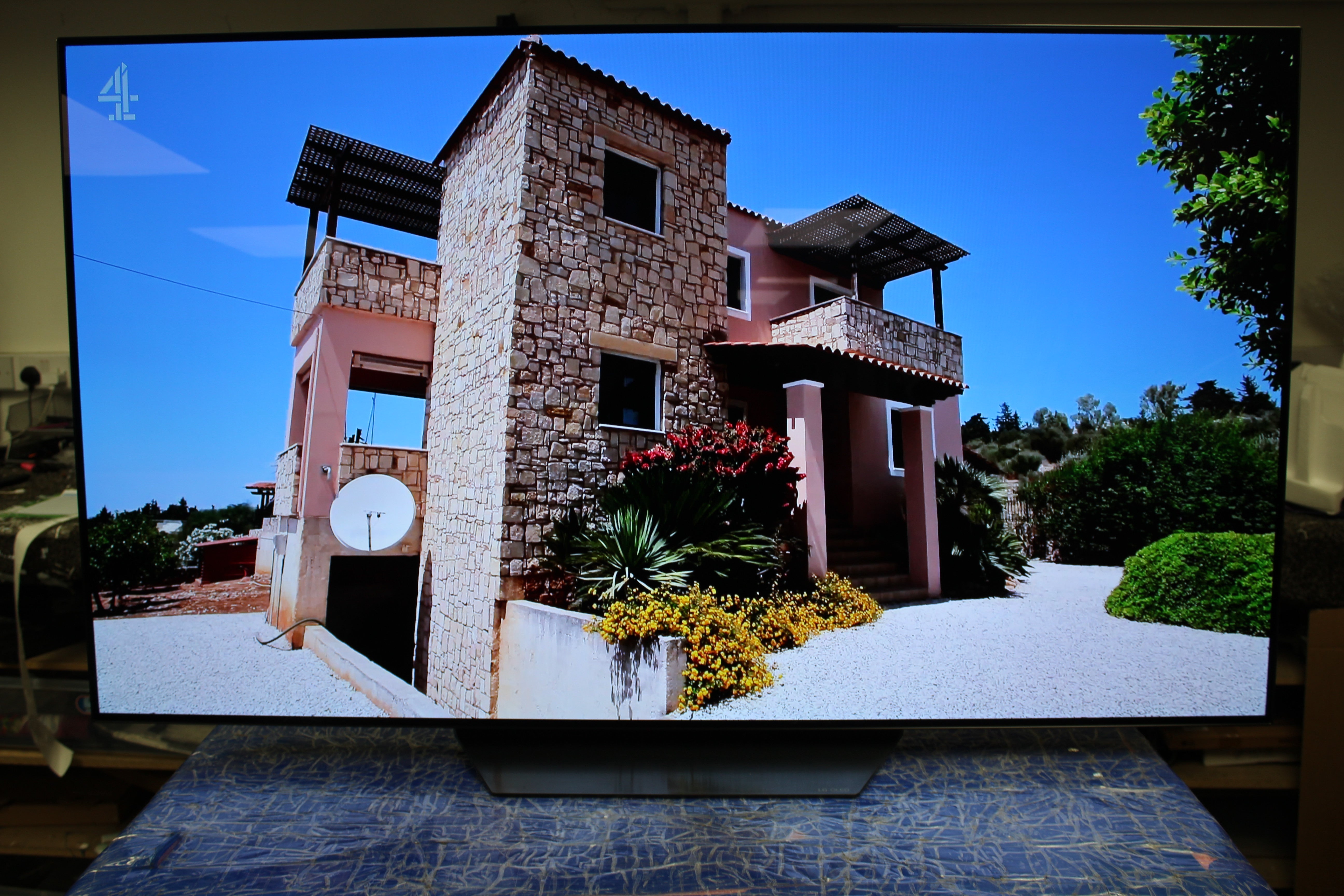 65" LG OLED65BX6LB 4K HDR Smart OLED TV - Electronic World TV