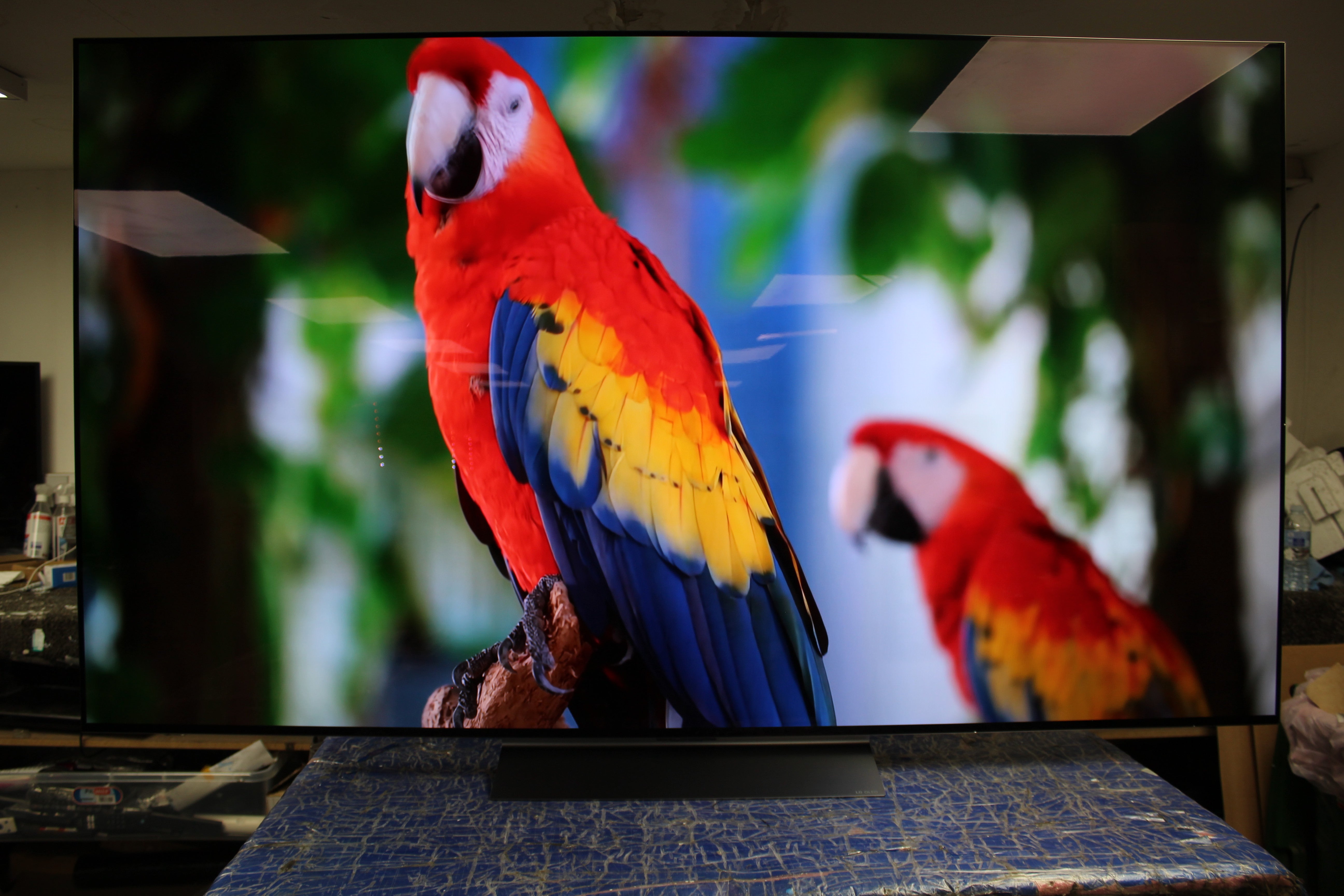 77" LG OLED77C44LA 4K HDR Smart OLED TV - Electronic World TV