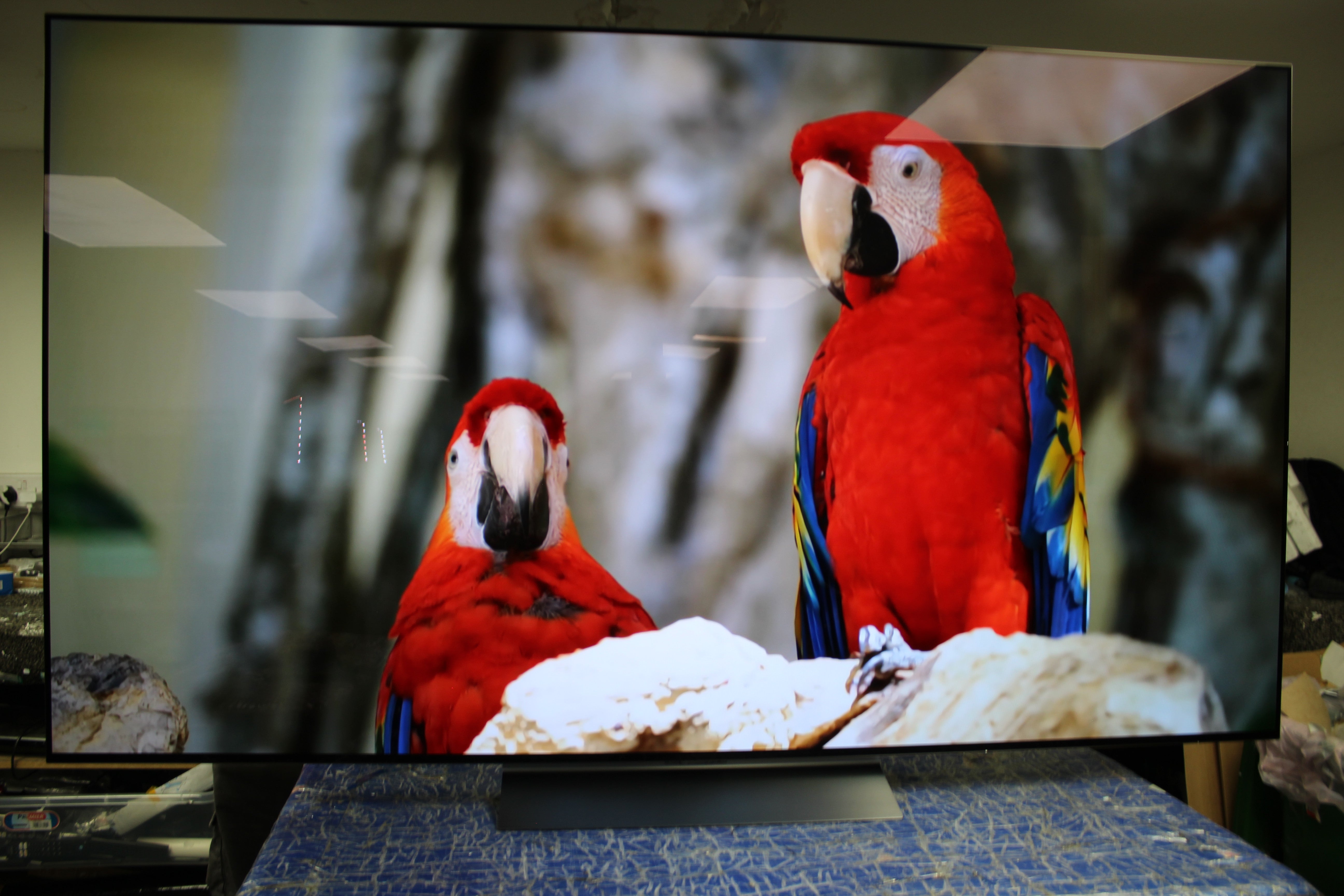 77" LG OLED77C44LA 4K HDR Smart OLED TV - Electronic World TV