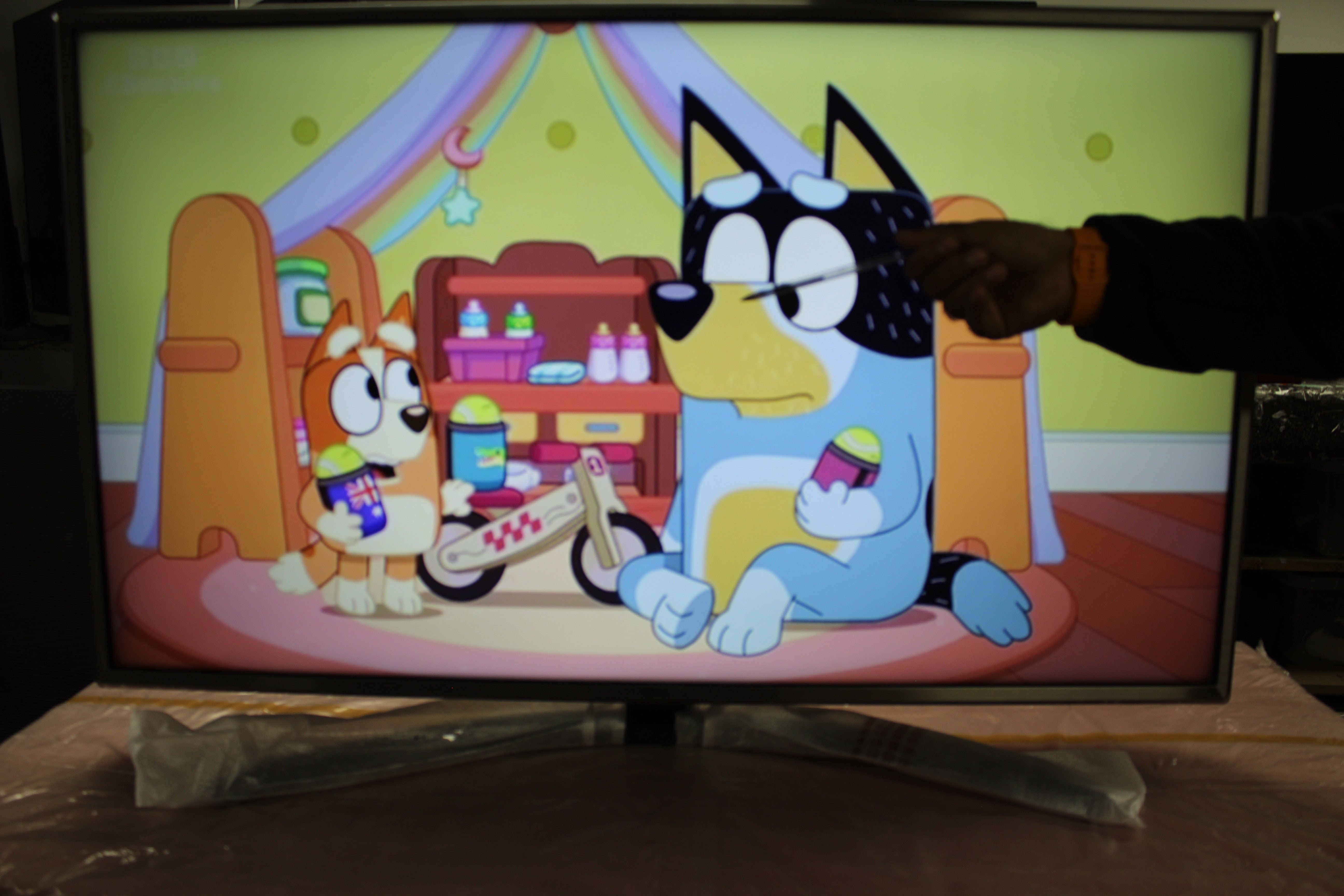 43" LG 43UK6950PLB 4K Ultra HD HDR Smart LED TV - Electronic World TV