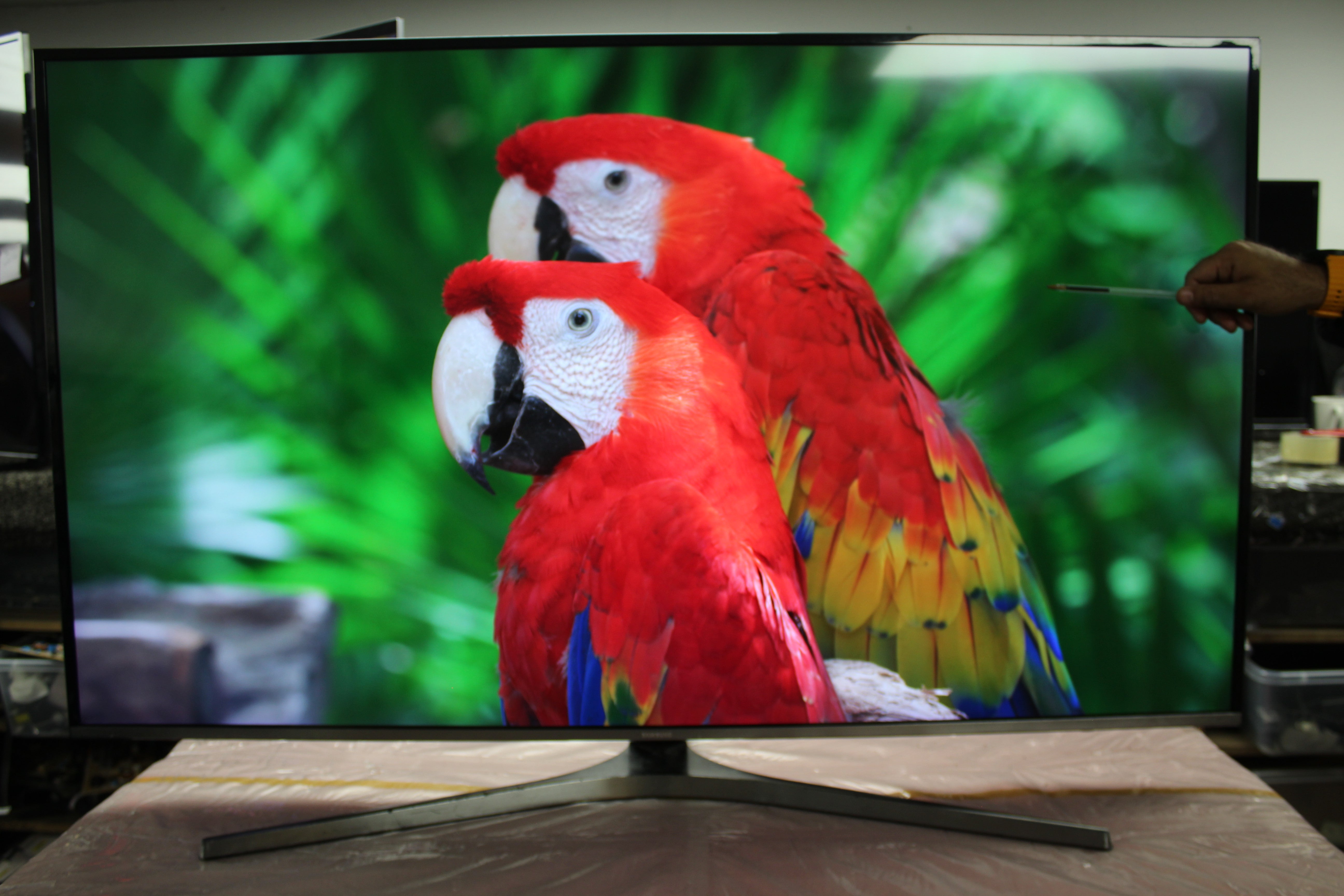 55" Samsung UE55KU6670 Curved 4K HDR Smart LED TV - Electronic World TV