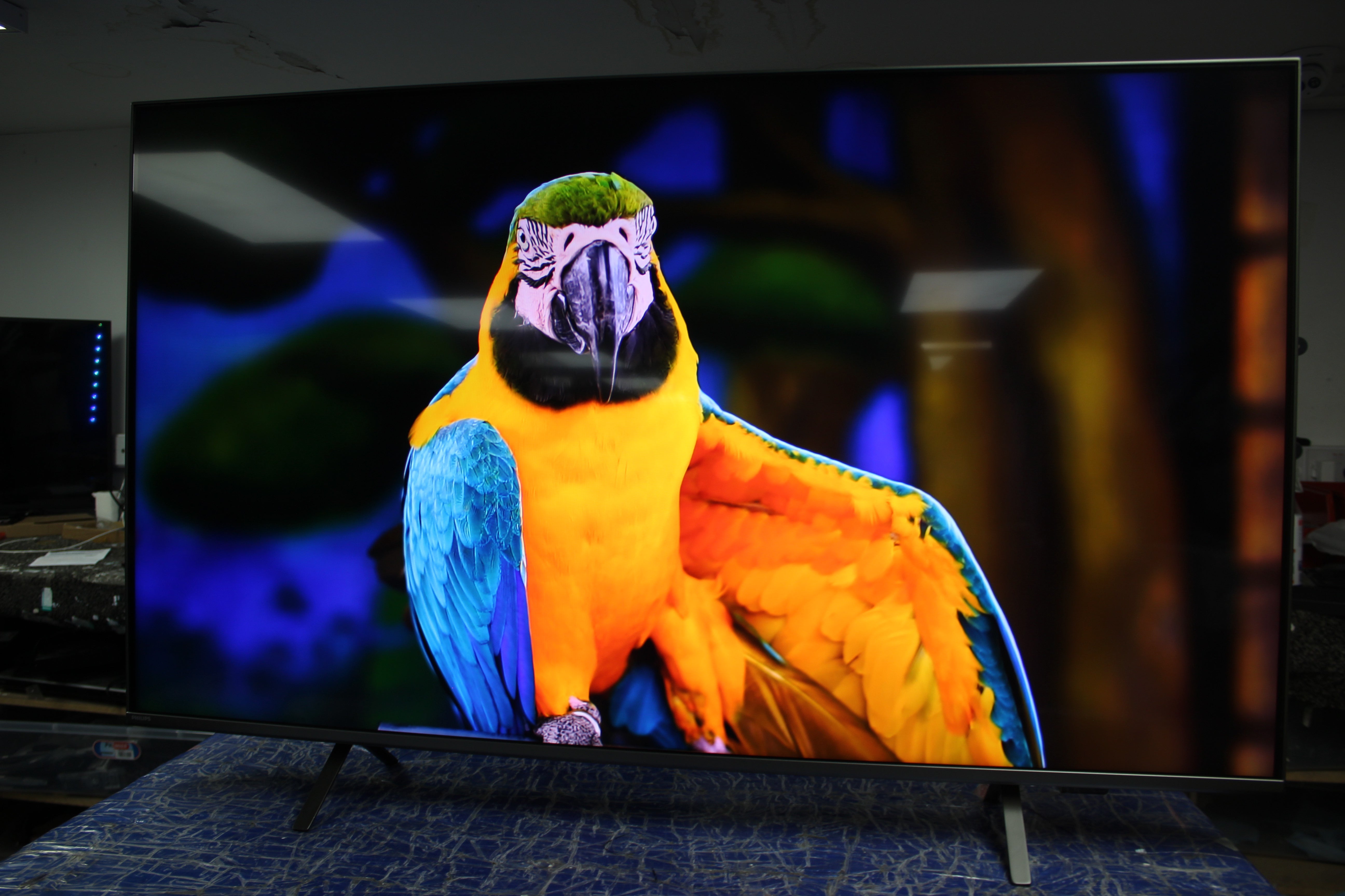 55" Philips 55PML9008/12 Ambilight 4K HDR Google Smart LED TV - Electronic World TV