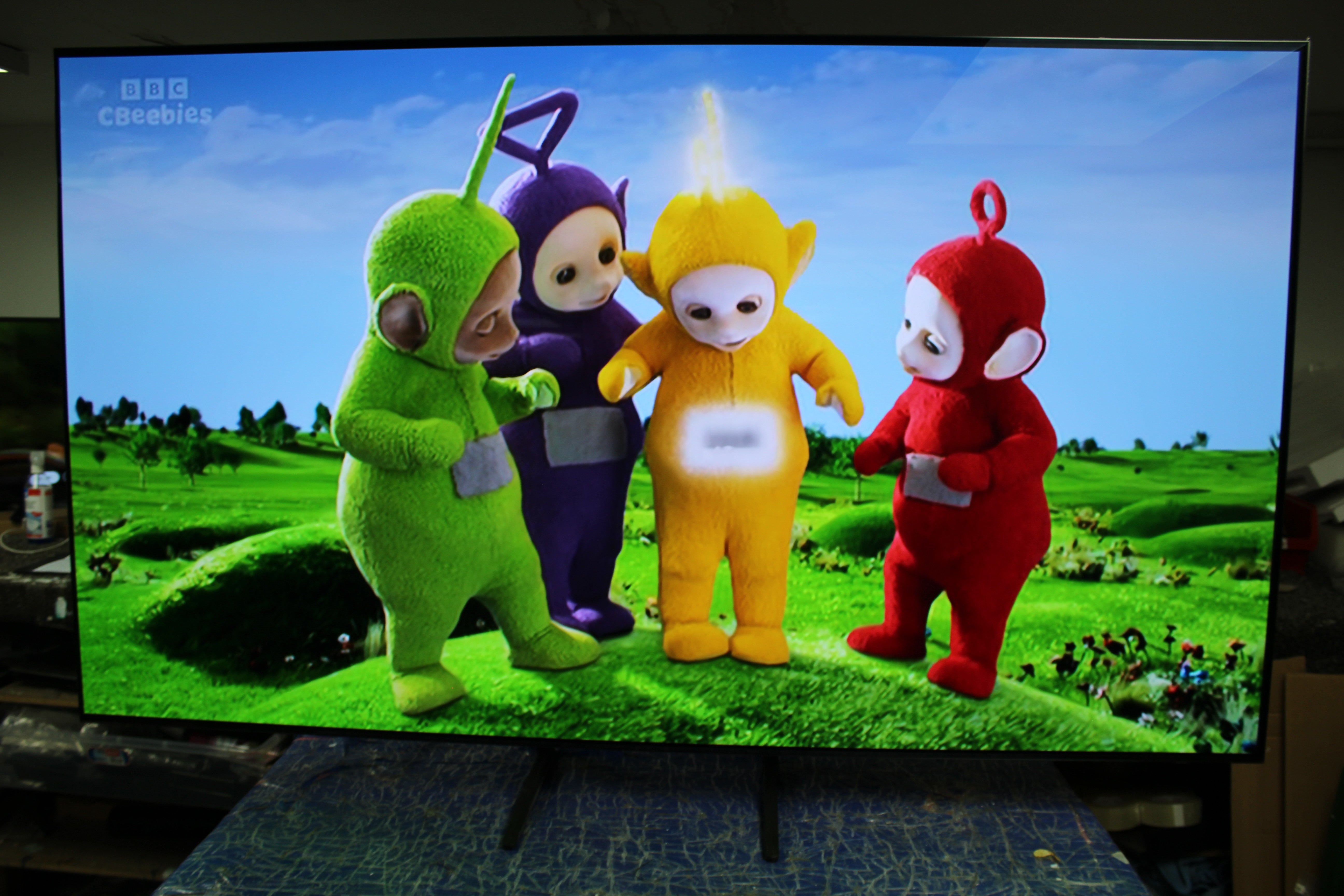 77" Samsung QE77S90CATXXU Flagship 4K HDR Quantum Dot OLED TV - Electronic World TV