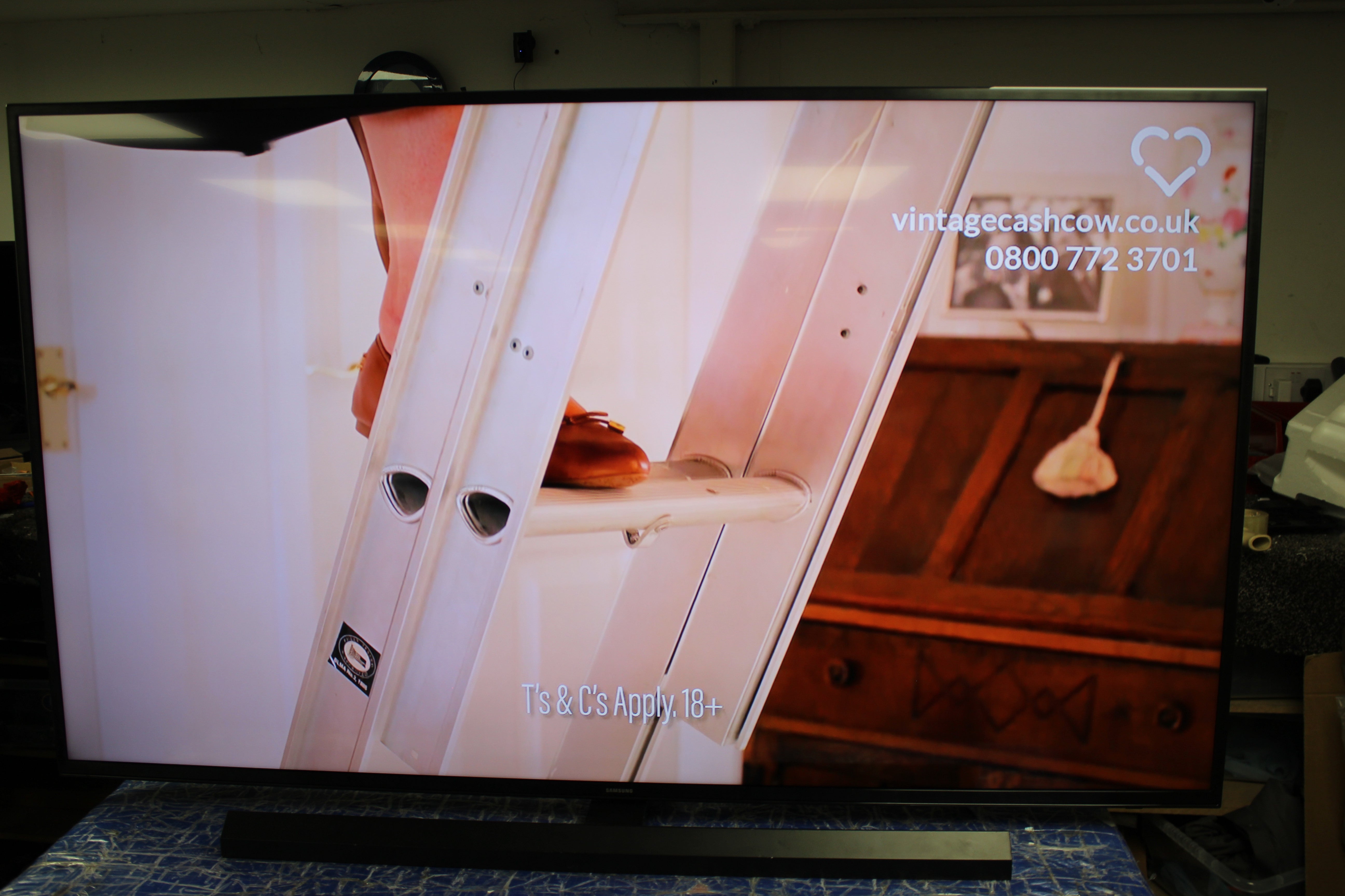 60" Samsung UE60JU6000 4K Smart LED TV - Electronic World TV