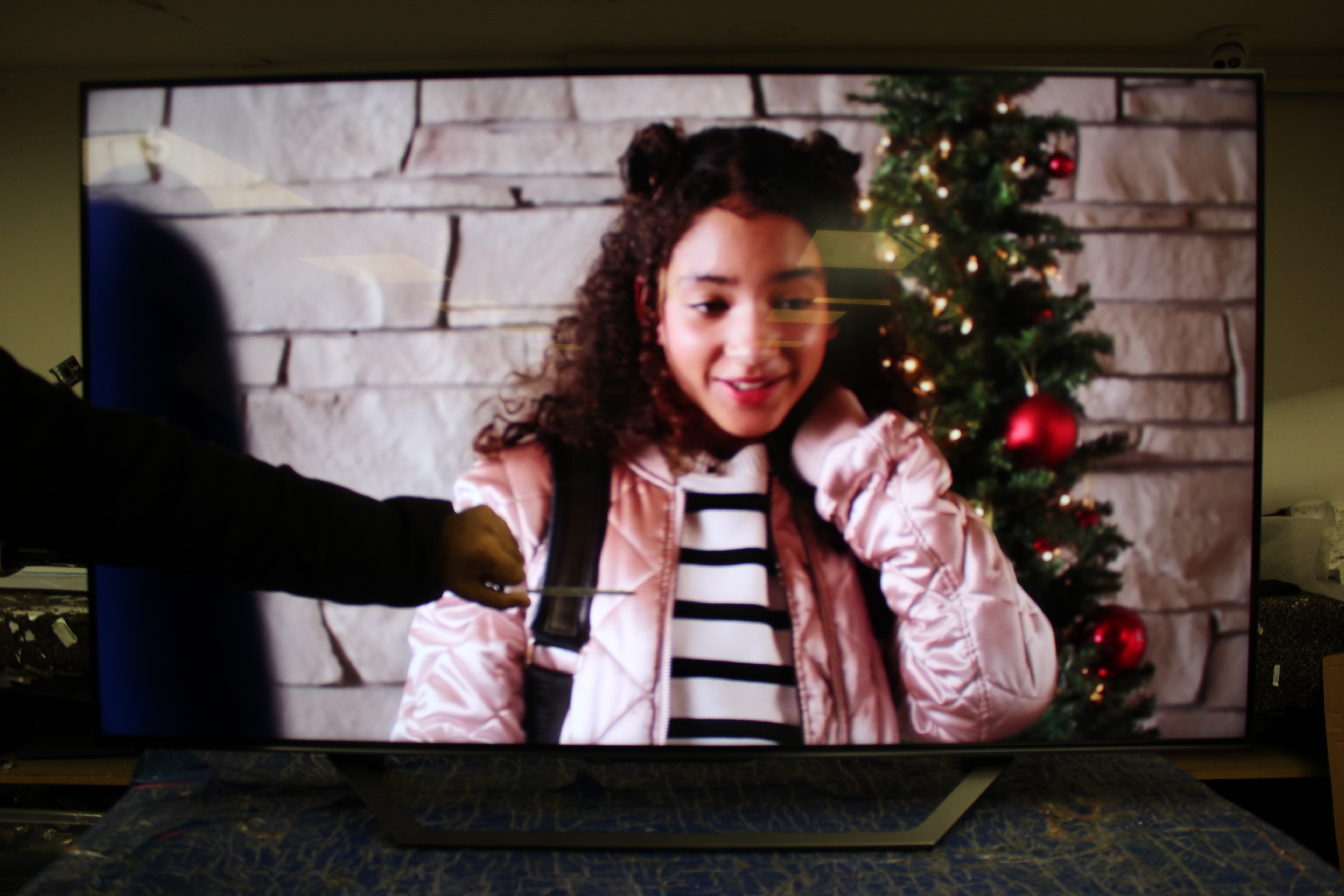 55" Hisense 55U7NQTUK Premium 4K HDR Smart Mini LED TV