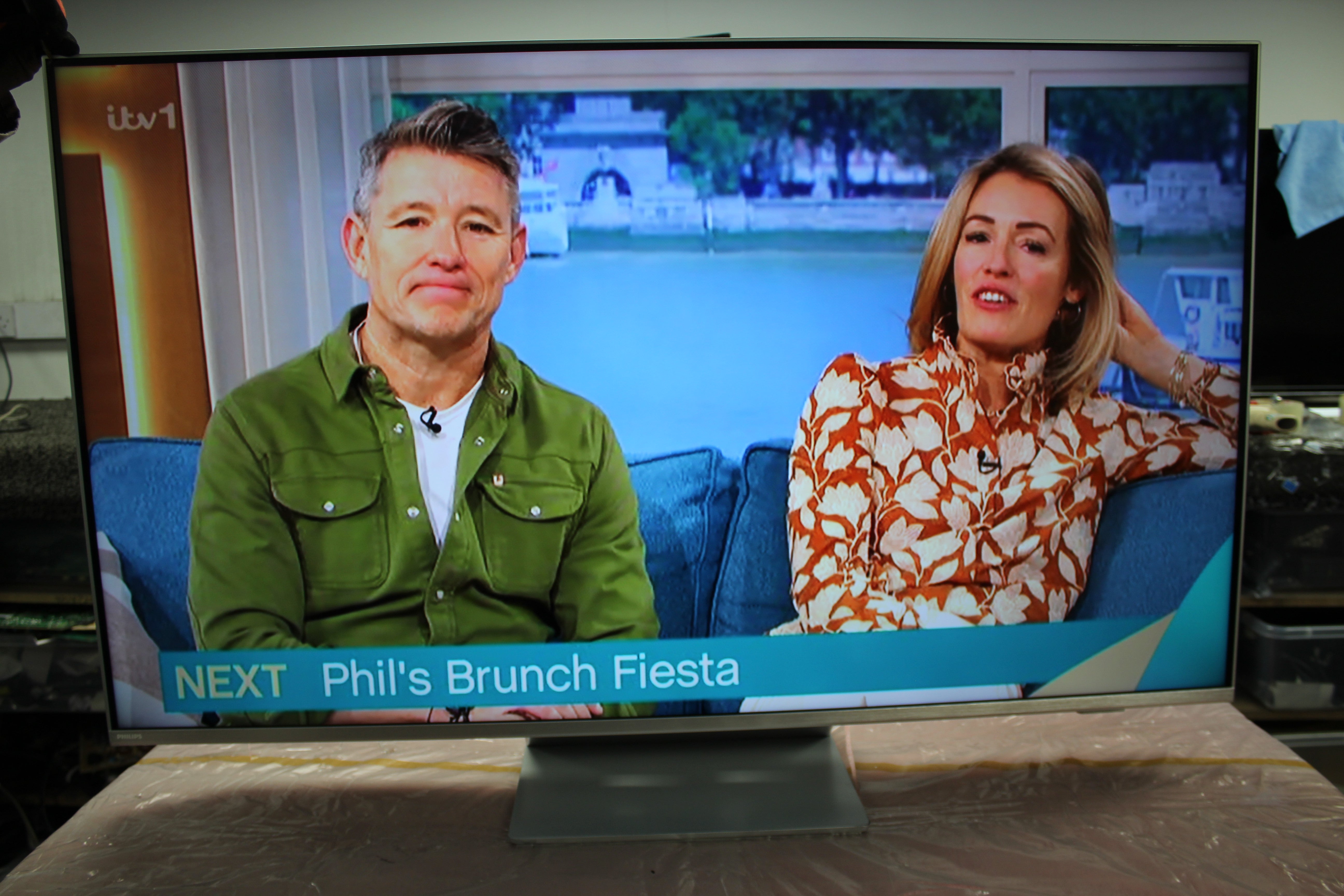 50" Philips "The One" 50PUS8807/12 Ambilight 4K HDR Android Smart LED TV