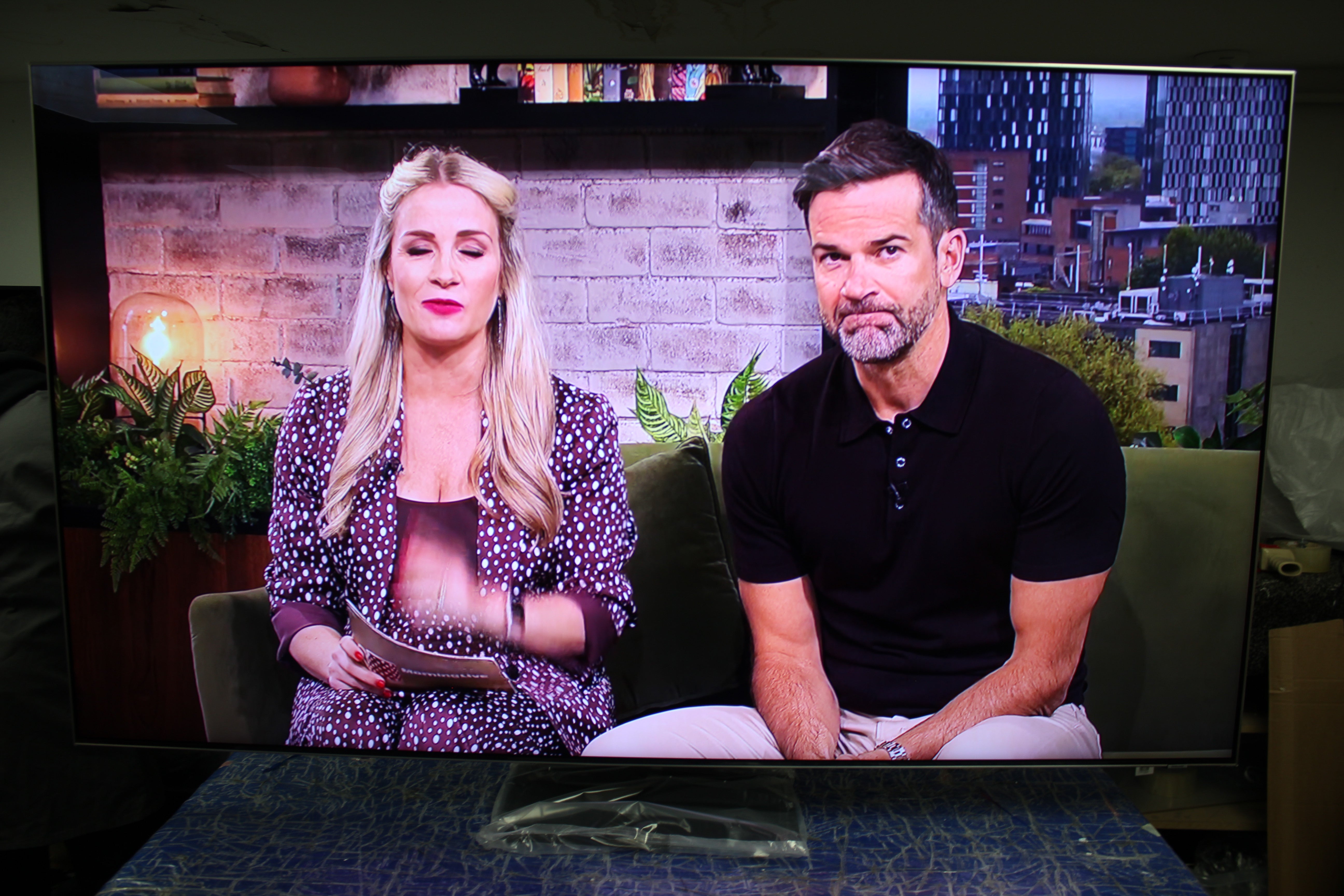 65" Samsung QE65QN95BATXXU Flagship 4K HDR Neo QLED TV - Electronic World TV