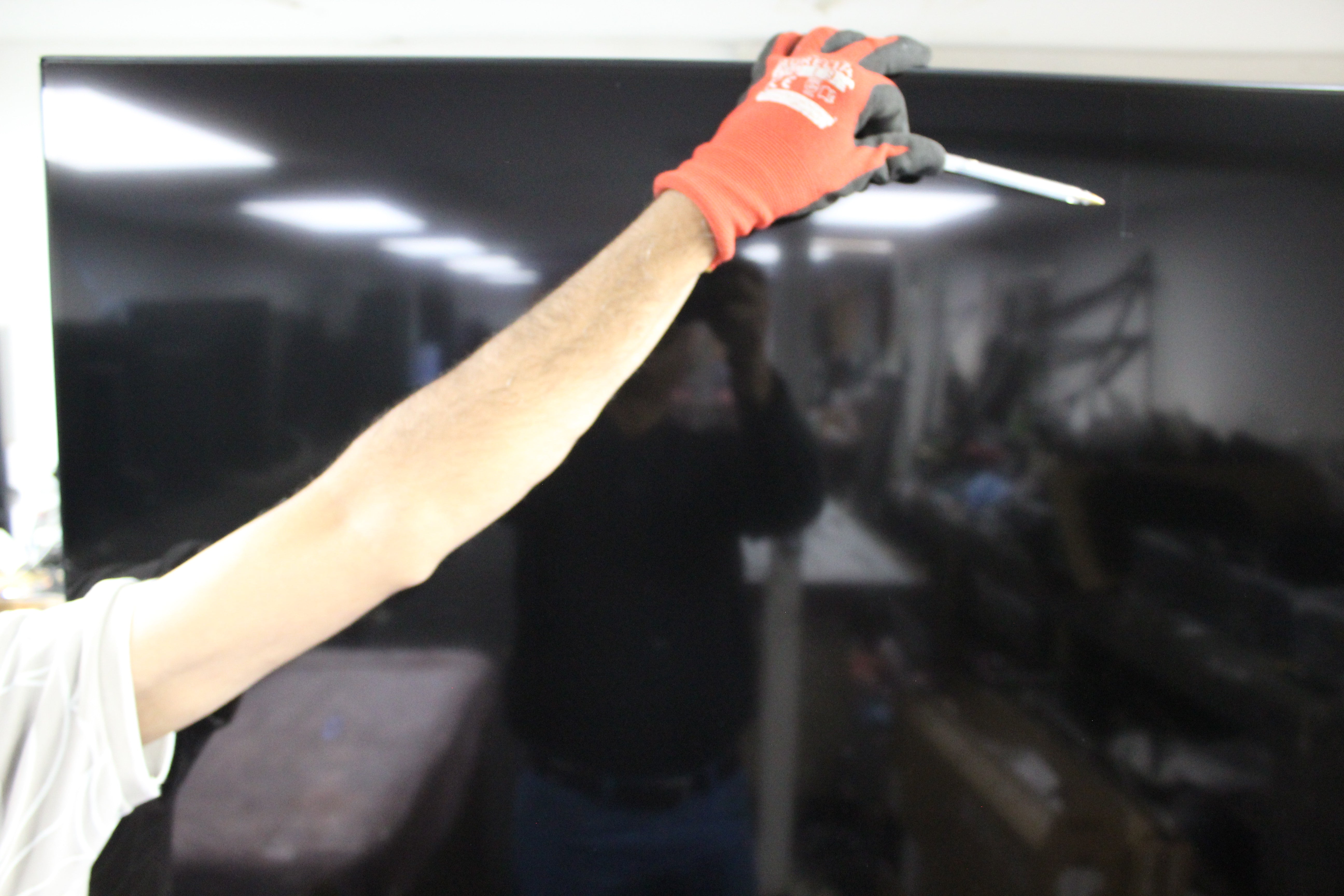 65" Hisense 65U7KQTUK Premium 4K HDR Smart Mini LED TV - Electronic World TV