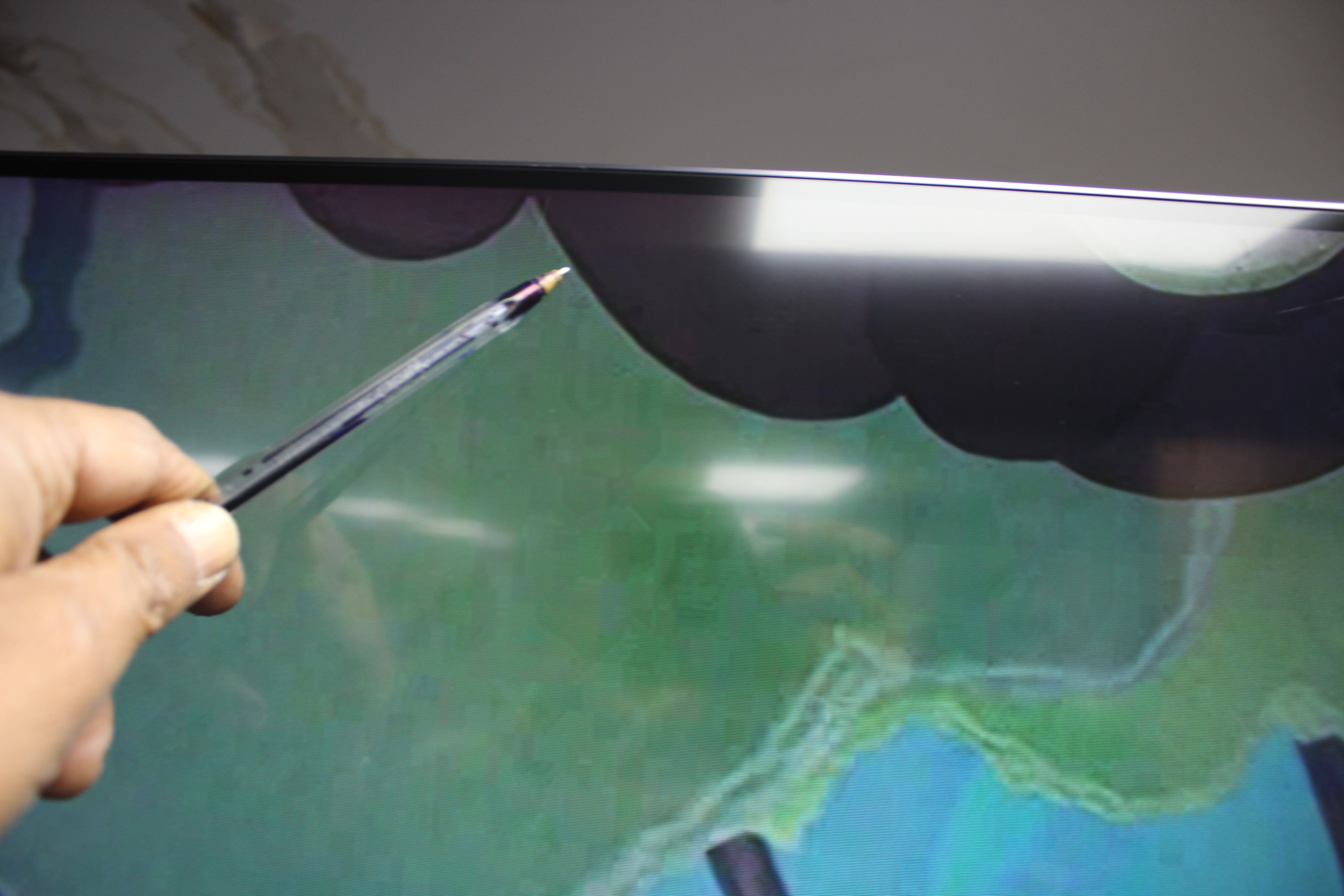 65" Samsung QE65Q6FAM 4K HDR Smart QLED TV - Electronic World TV