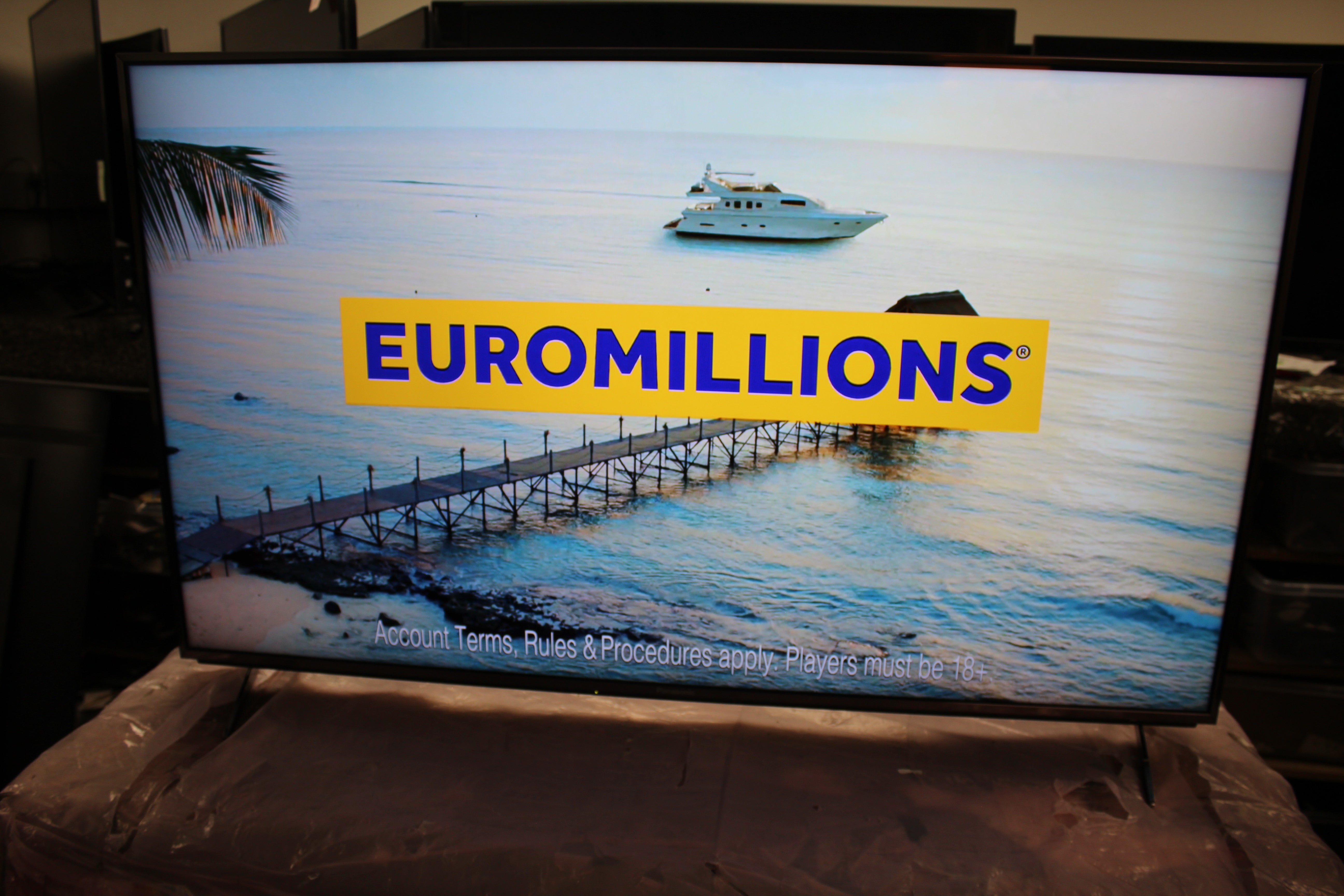 50" Panasonic TX-50CX802B 4K Ultra HD HDR Smart LED TV - Electronic World TV