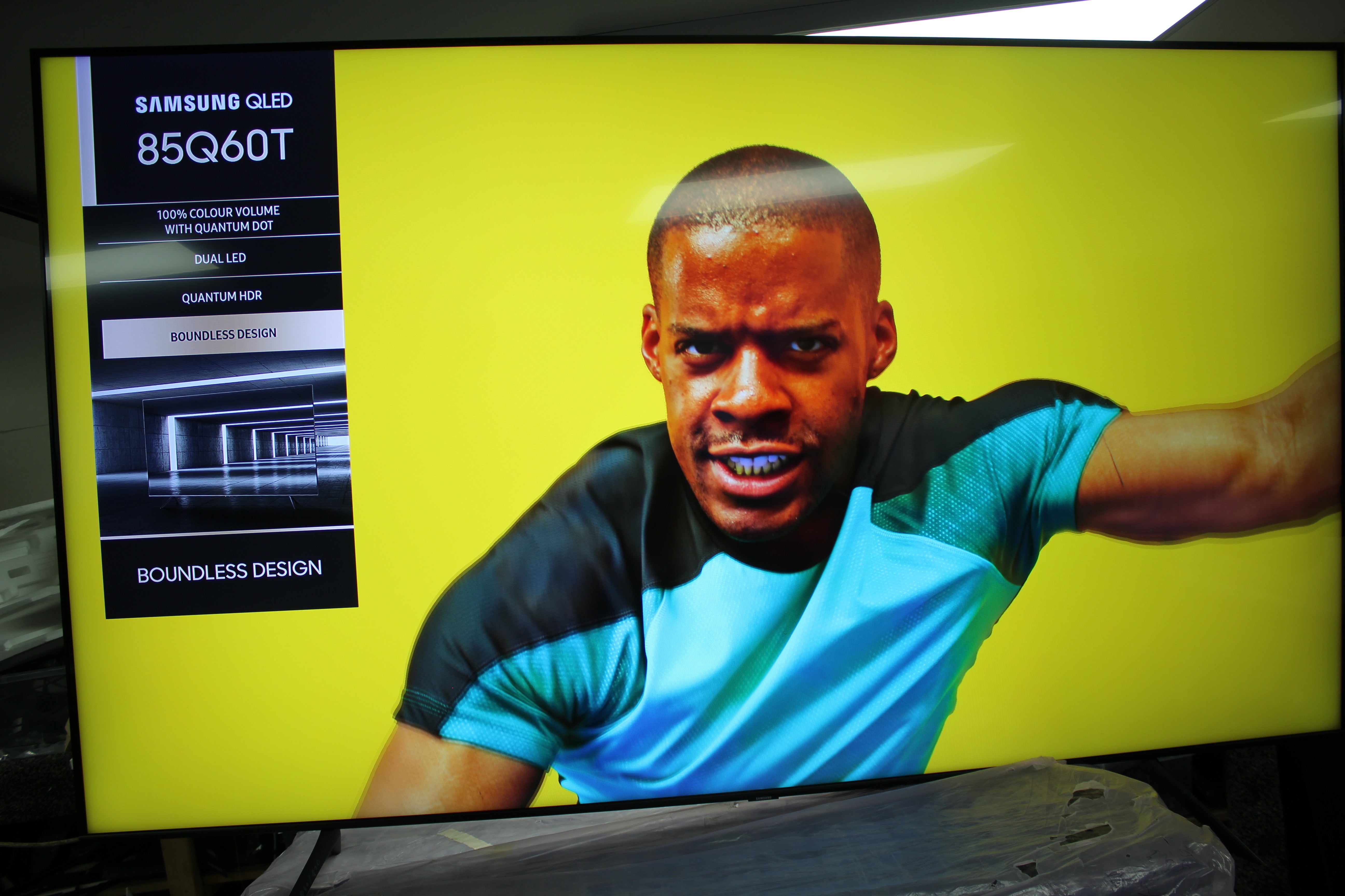 85" Samsung QE85Q60TAUXXU Crystal 4K Quantum HDR Smart QLED TV - Electronic World TV