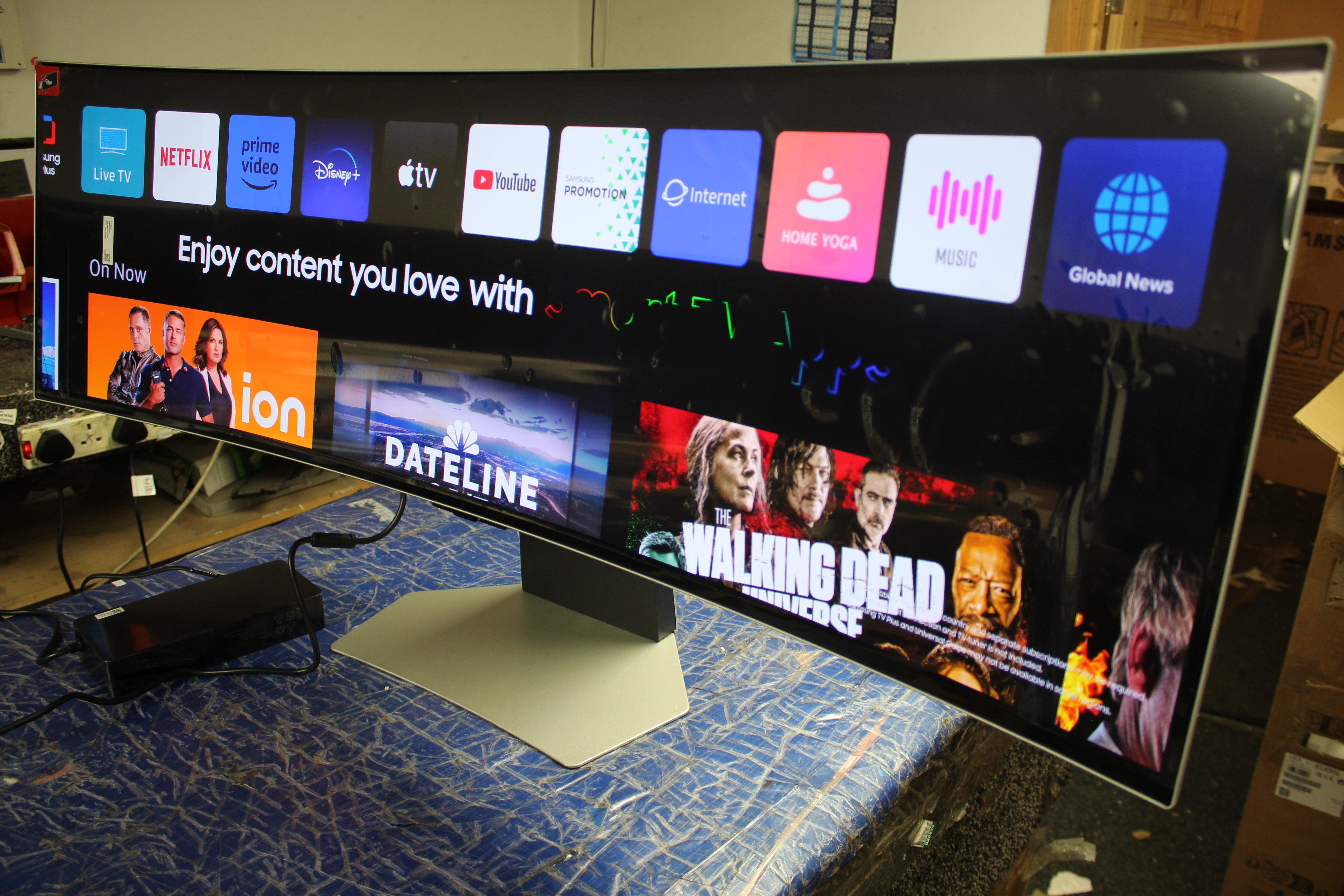 49" Samsung Odyssey LS49DG954SUXXU Curved 4K OLED Gaming Monitor TV - Electronic World TV