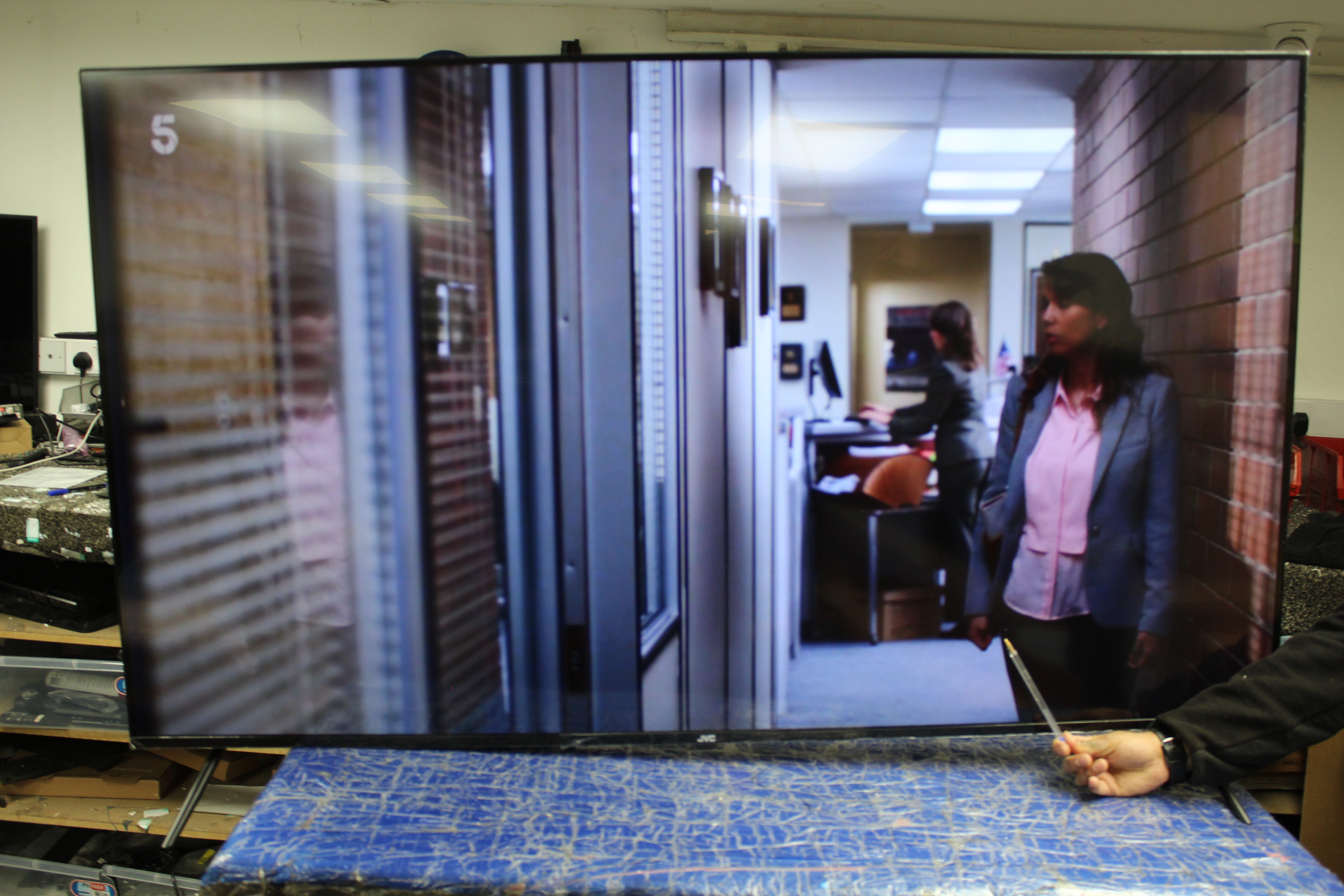 65" JVC LT65CR530 4K HDR Roku Smart LED TV - Electronic World TV