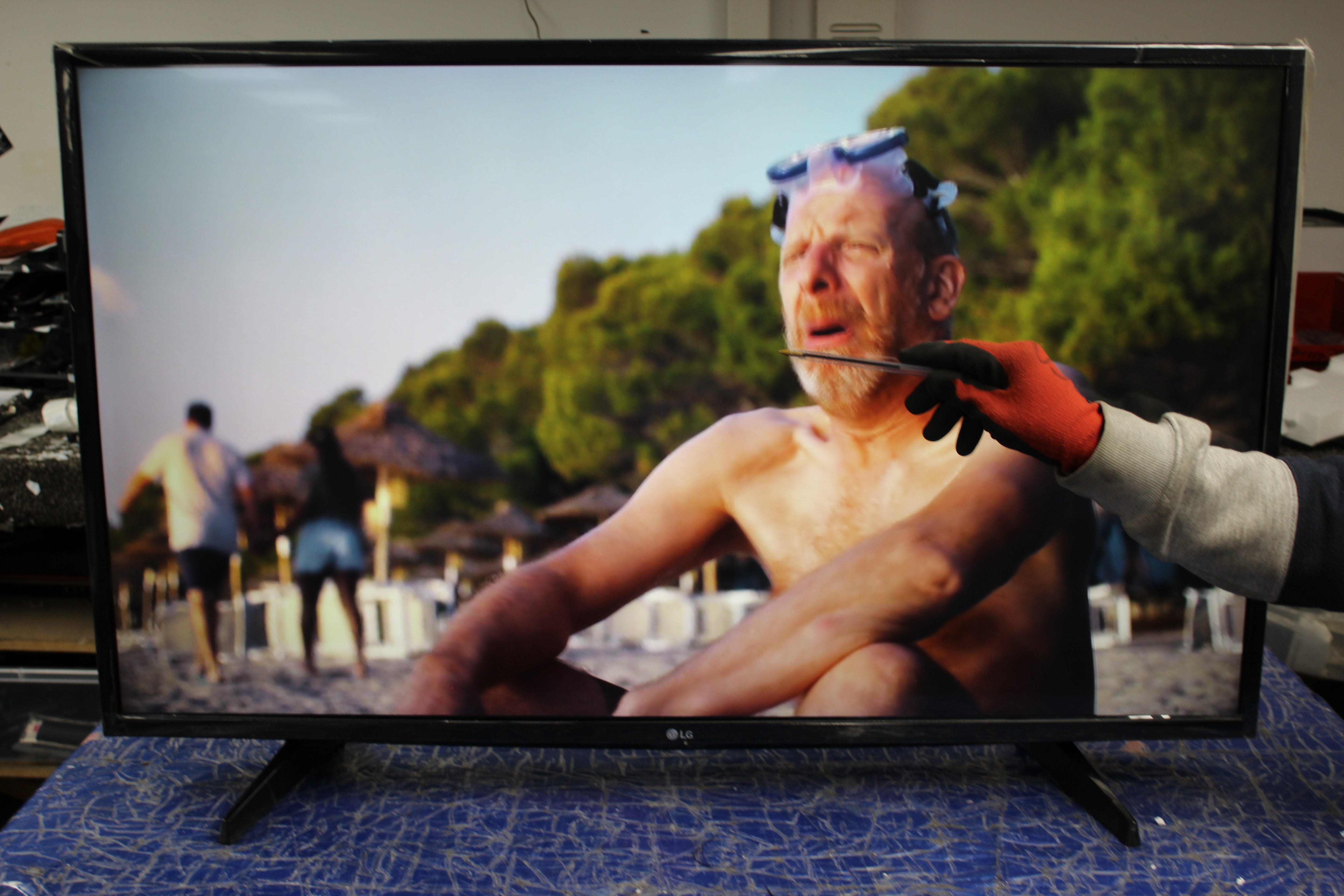 43" LG 43UH620 4K HDR Smart LED TV - Electronic World TV