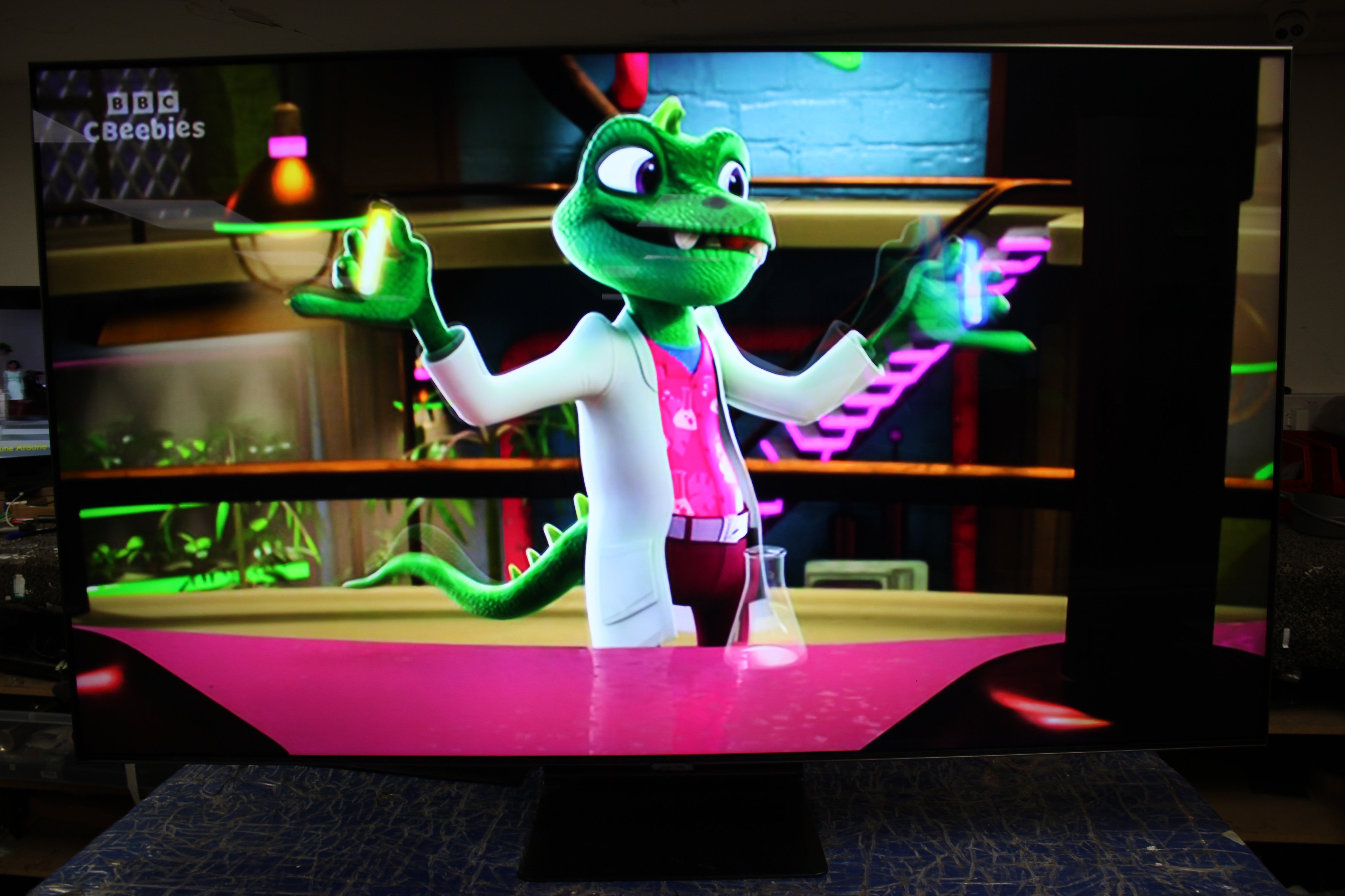 55" Samsung QE55Q95TATXXU 4K HDR Smart QLED TV - Electronic World TV