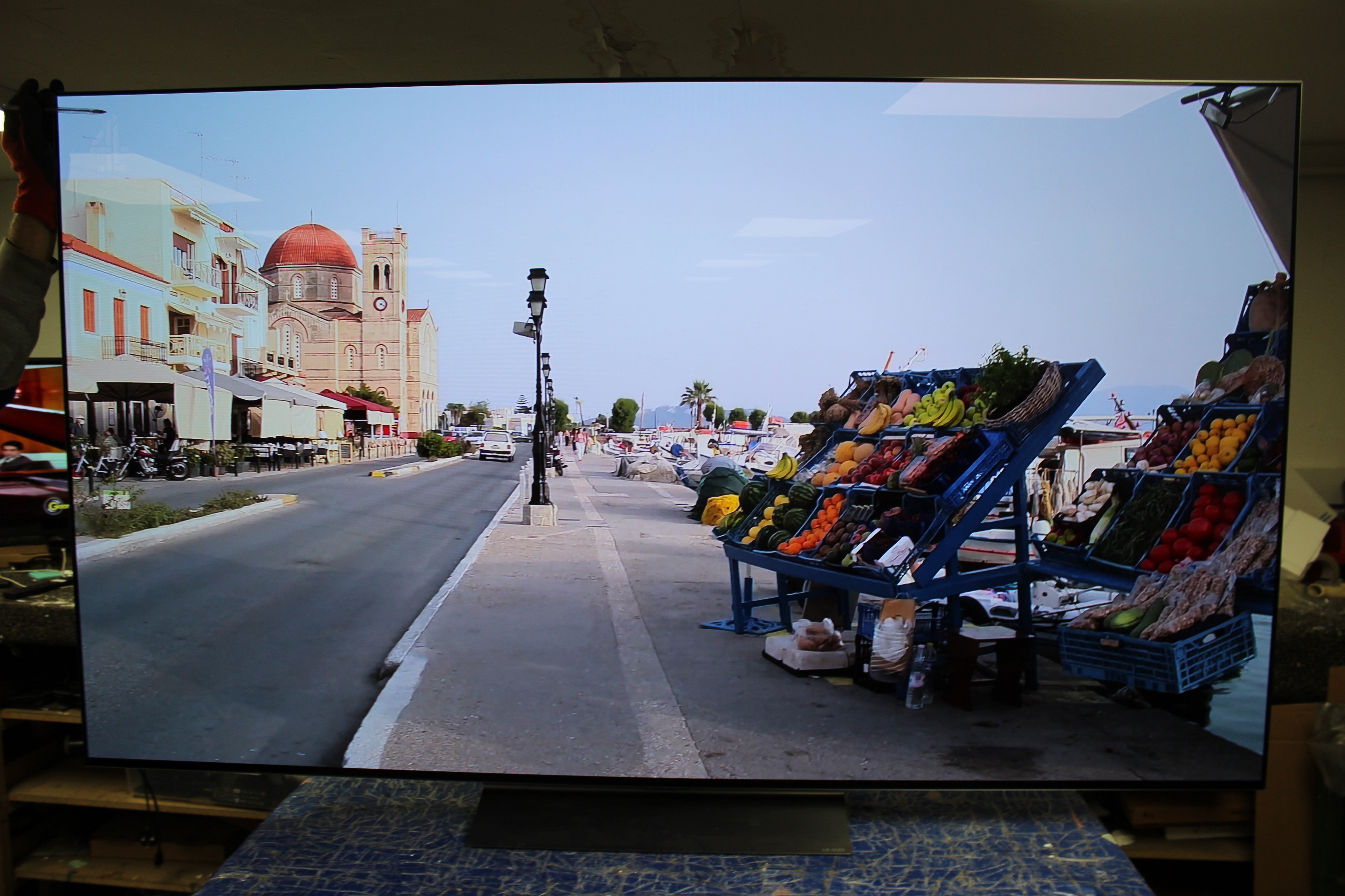 77" LG OLED77C24LA 4K HDR Smart Evo OLED TV - Electronic World TV