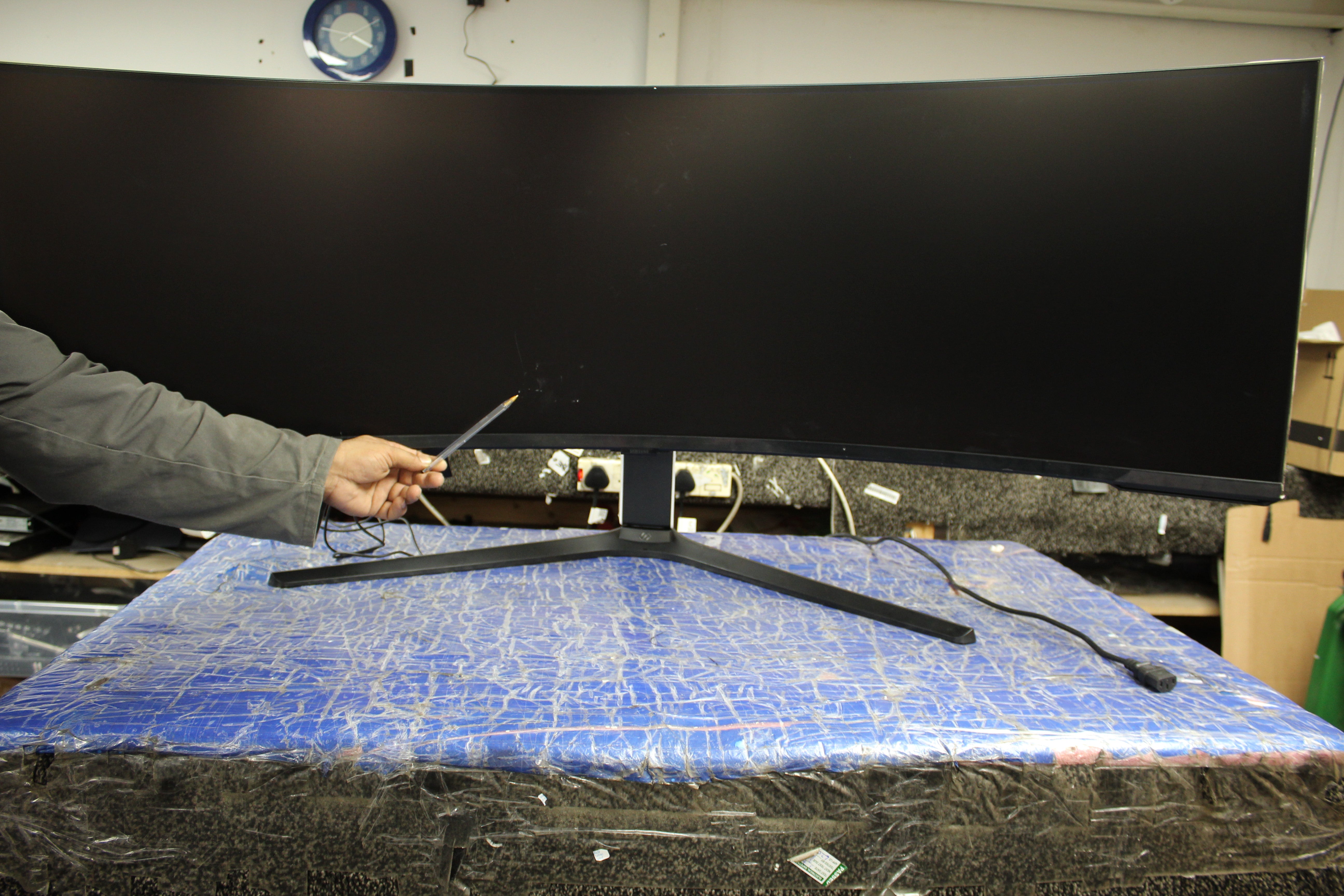 57" Samsung Odyssey LS57CG952NUXXU Curved 4K HDR Gaming Monitor TV - Electronic World TV