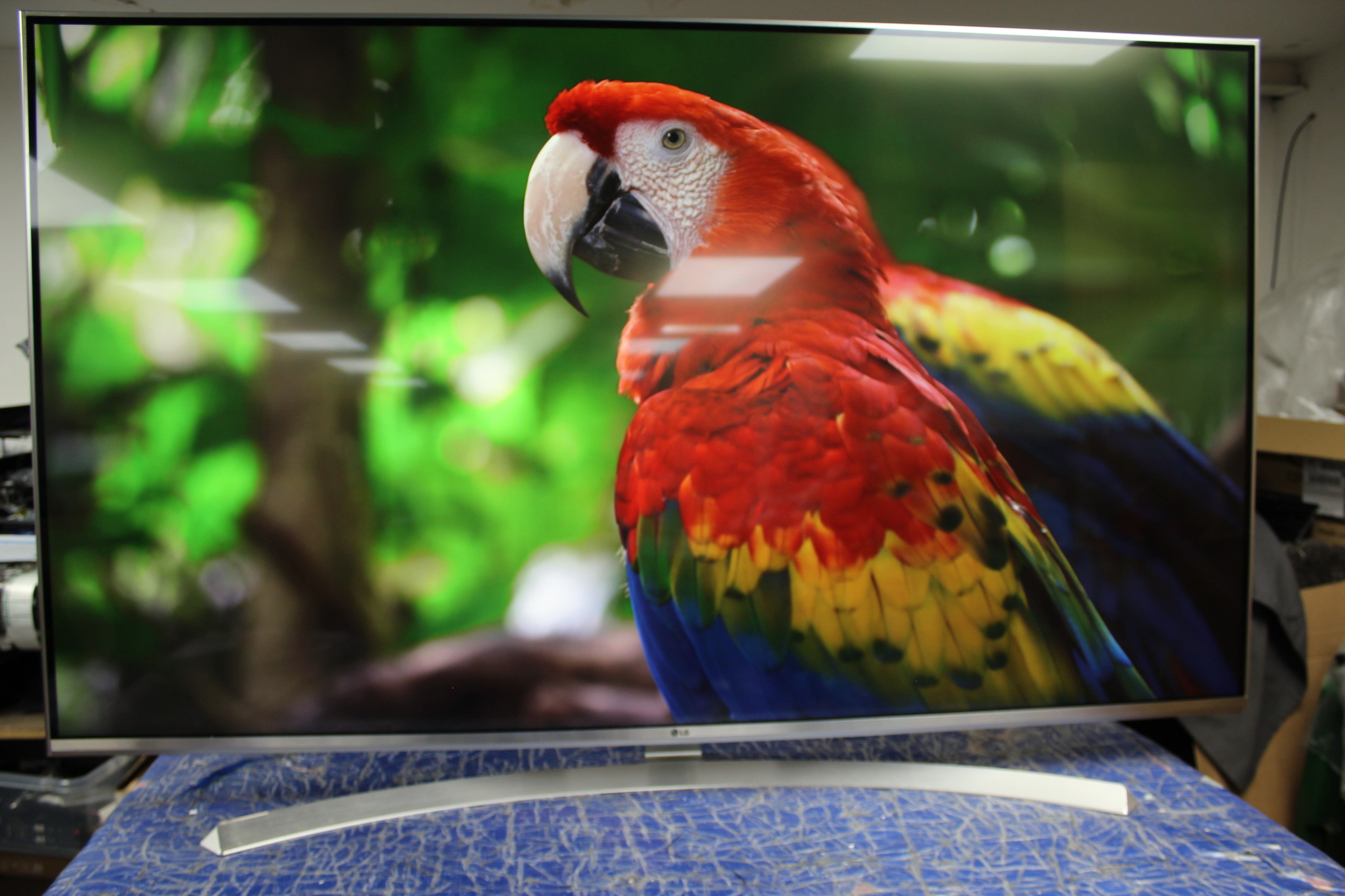 60" LG 60UH850V Super 4K Ultra HD HDR Smart 3D LED TV - Electronic World TV