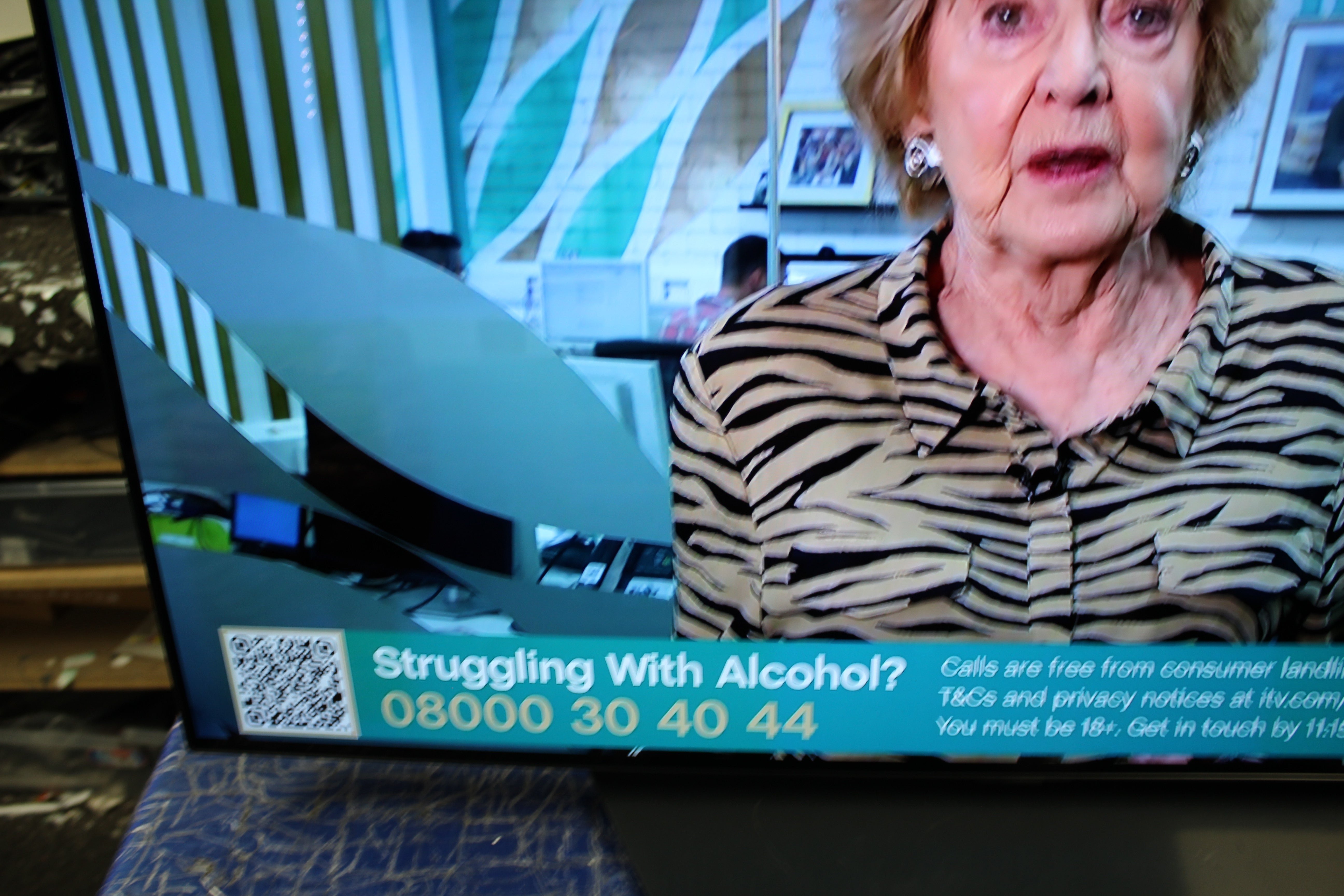 48" LG Evo OLED48C44LA 4K HDR Smart Evo OLED TV - Electronic World TV