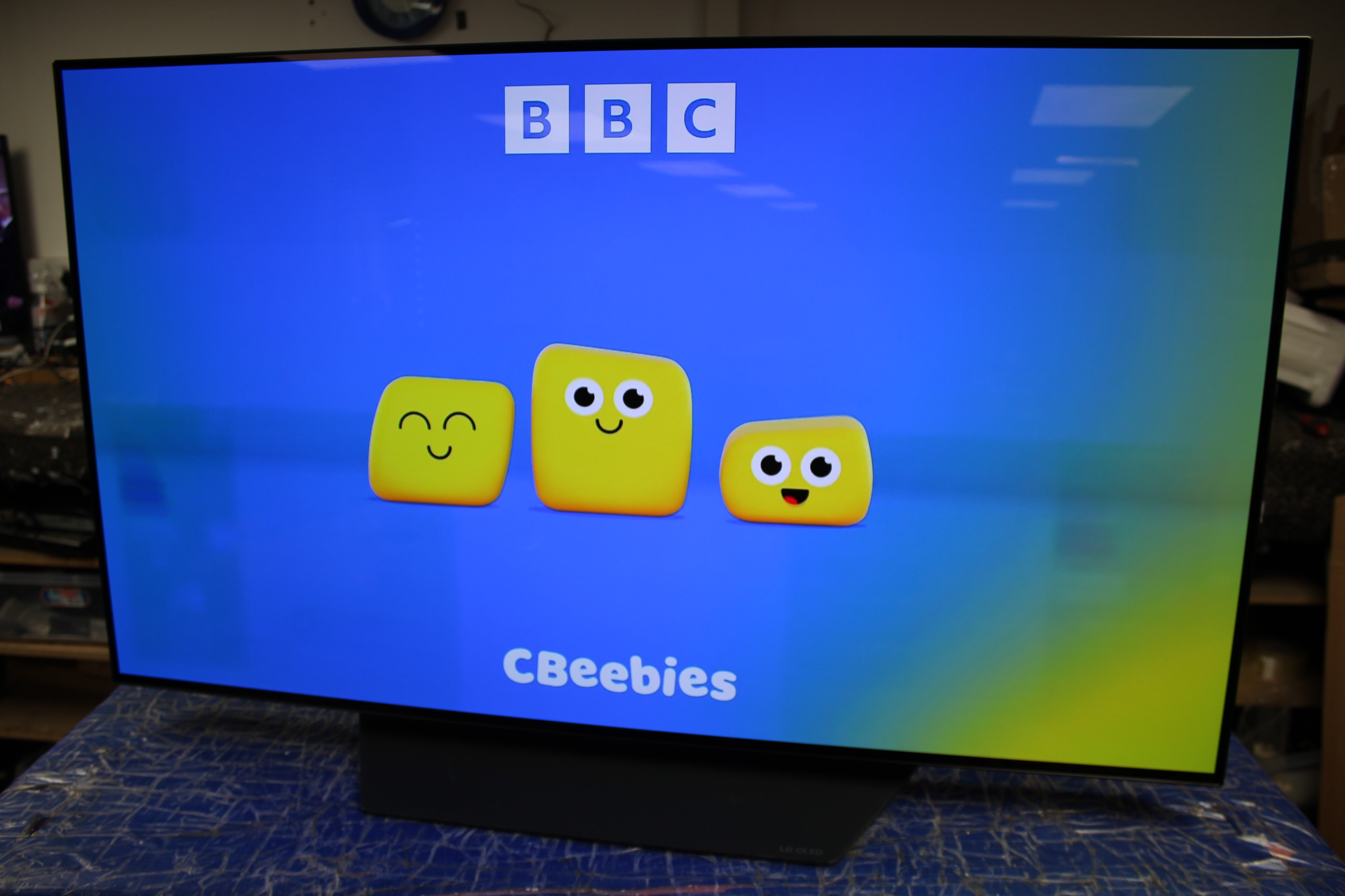 48" LG Evo OLED48C44LA 4K HDR Smart Evo OLED TV - Electronic World TV