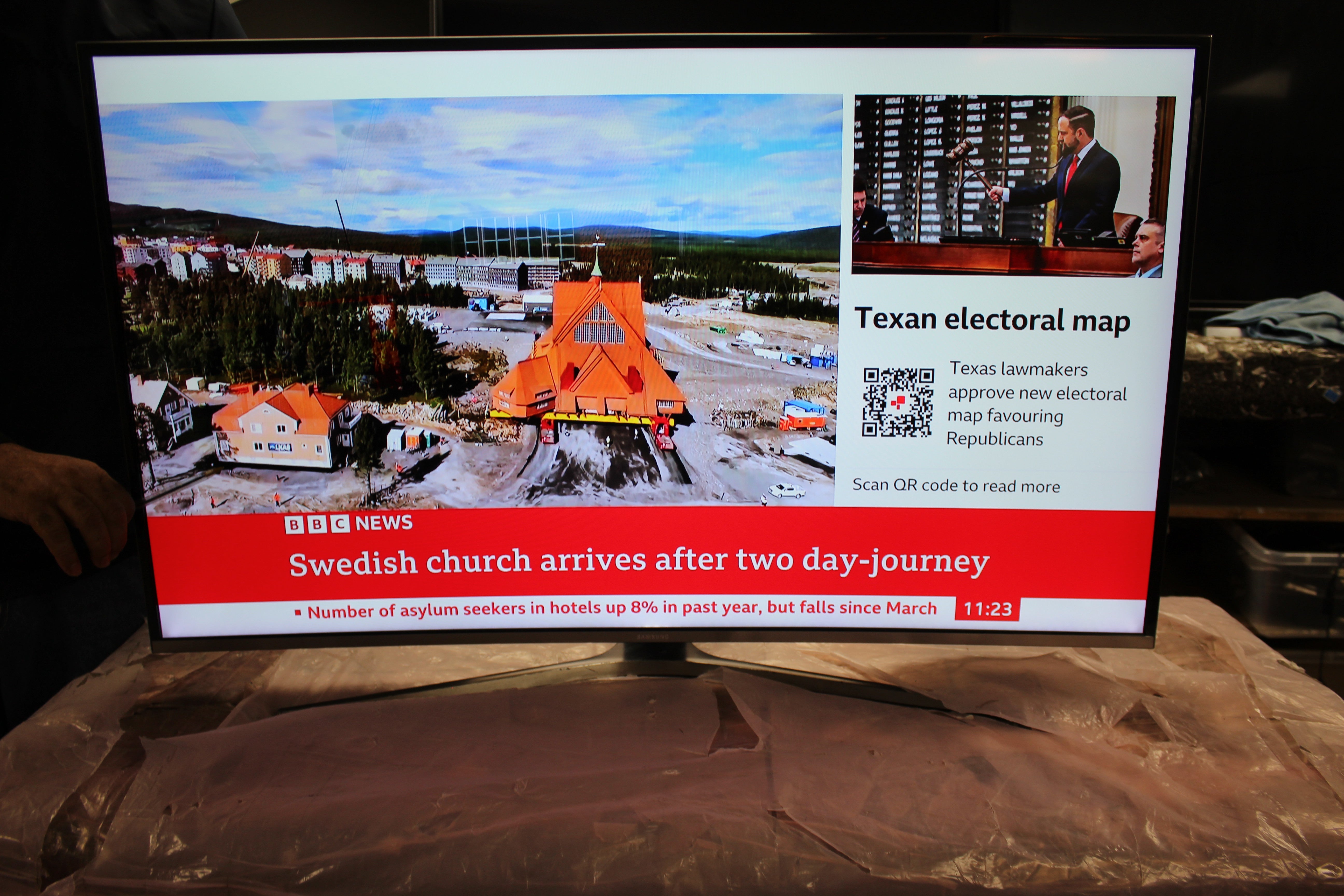 43" Samsung UE43KU6670 4k Ultra HD HDR Curved Smart LED TV - Electronic World TV