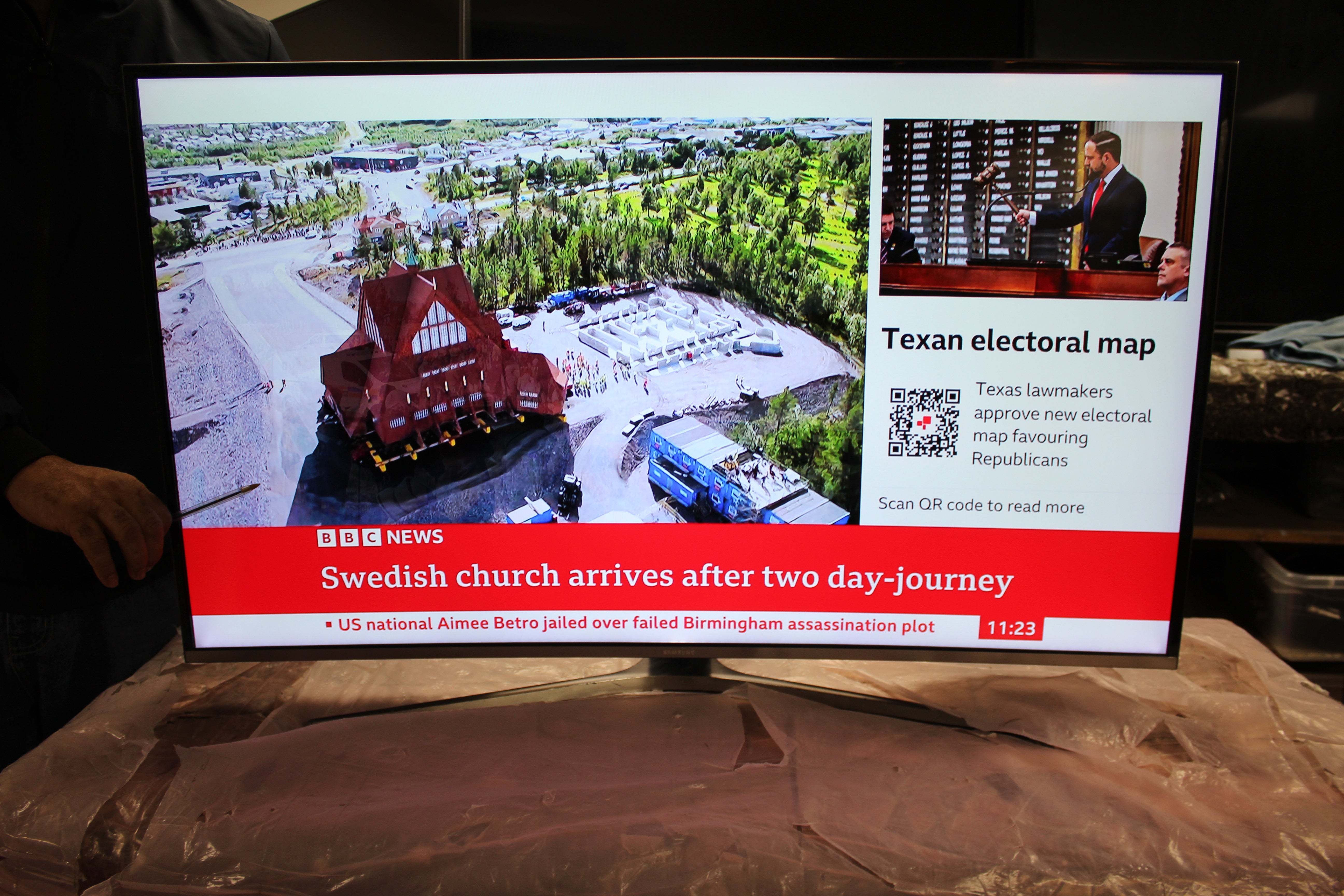 43" Samsung UE43KU6670 4k Ultra HD HDR Curved Smart LED TV - Electronic World TV