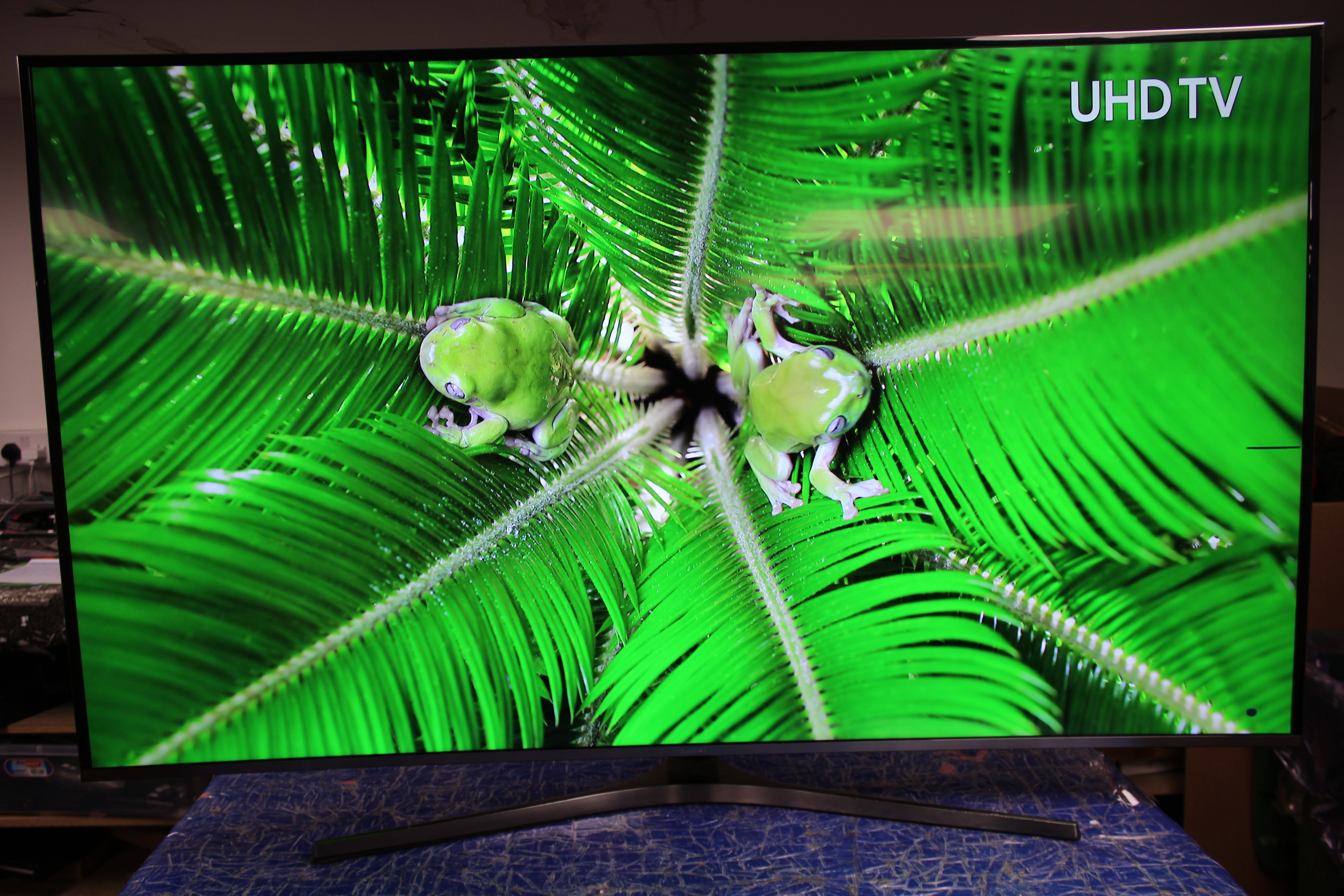 65" Samsung UE65KU6680 Curved 4K Ultra HD HDR Smart LED TV - Electronic World TV