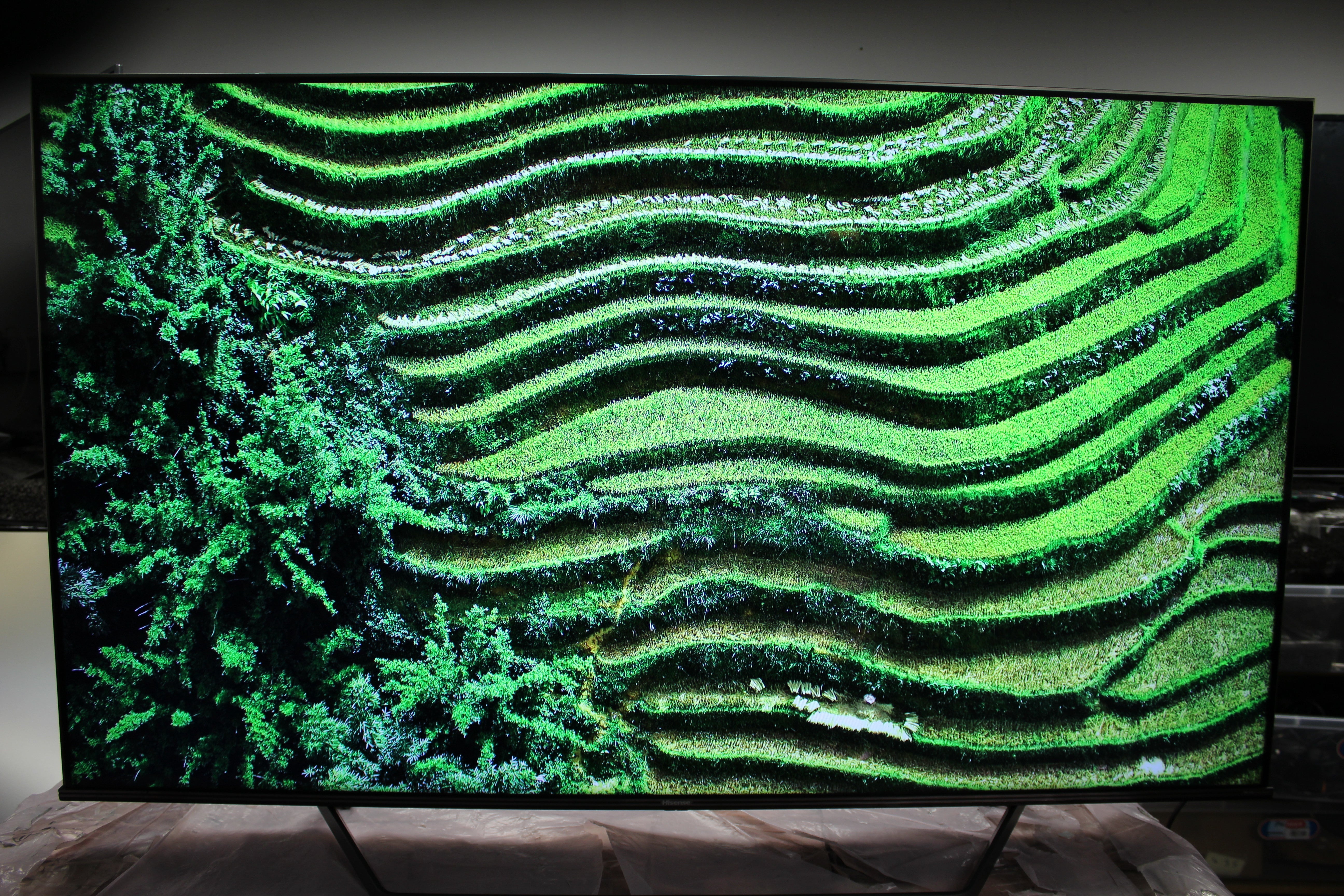 55" Hisense 55U7HQTUK Premium 4K HDR ULED TV - Electronic World TV