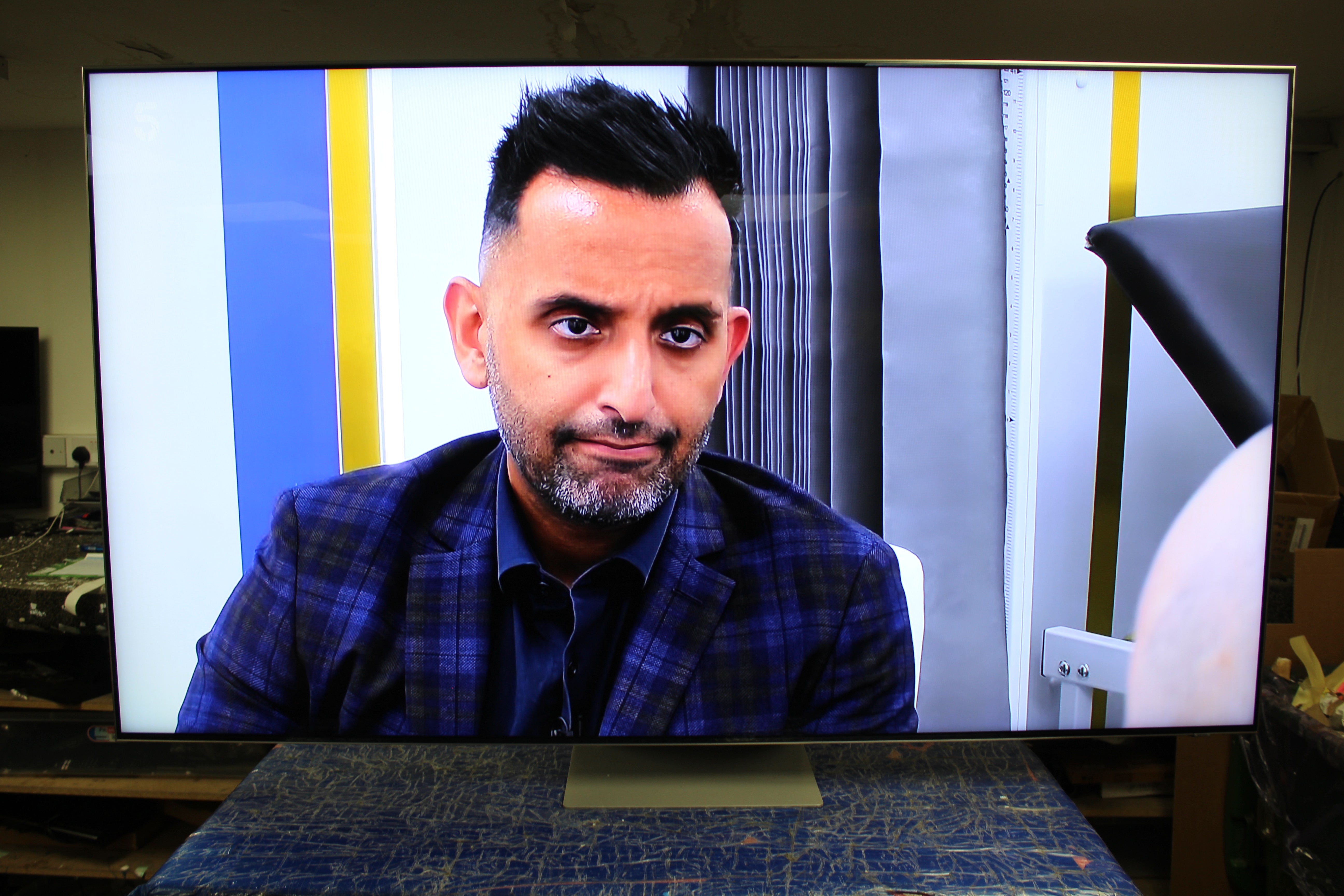 75" Samsung QE75QN95BATXXU Flagship 4K HDR Neo QLED TV - Electronic World TV