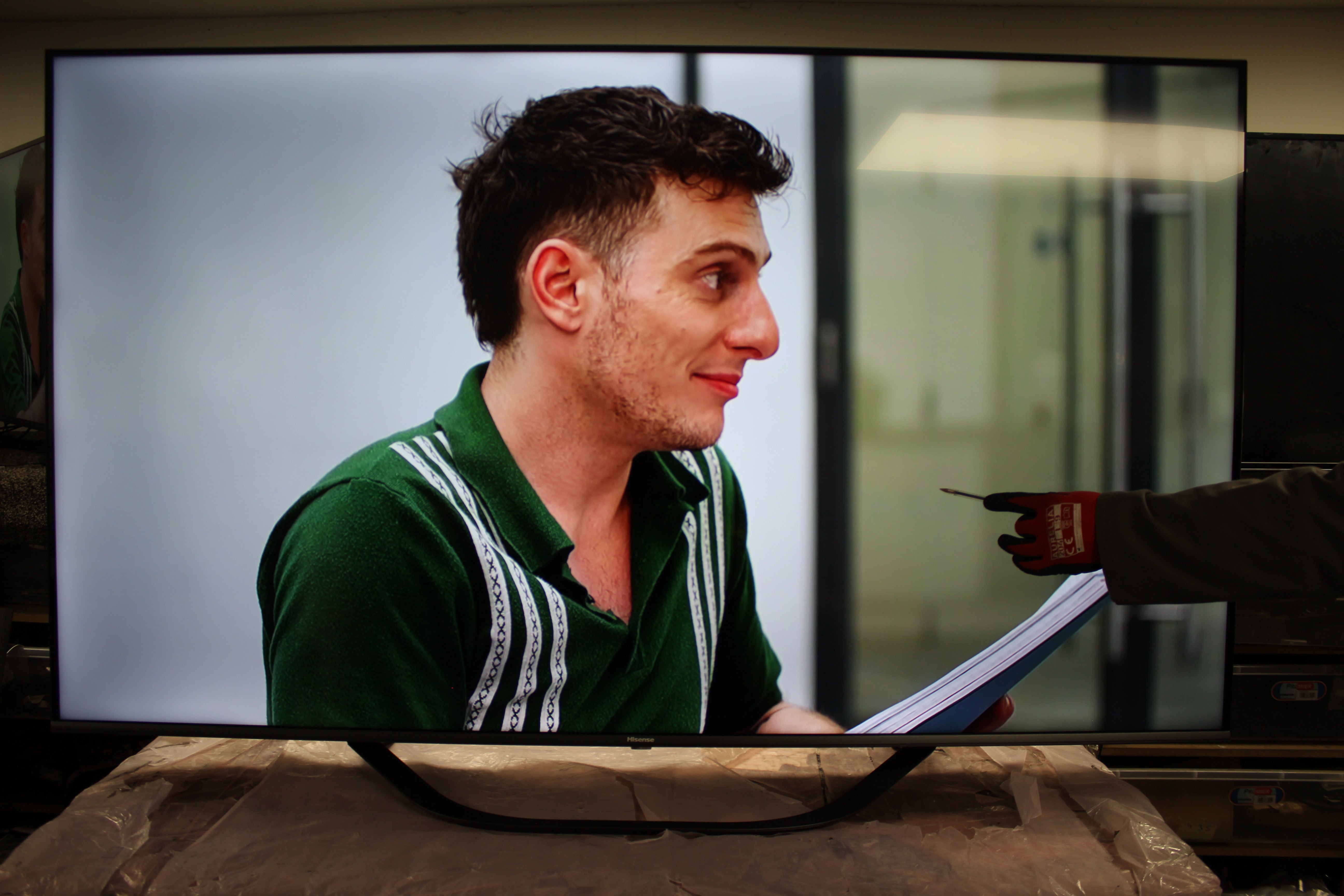 65" Hisense 65A7KQTUK 4K HDR Smart QLED TV - Electronic World TV