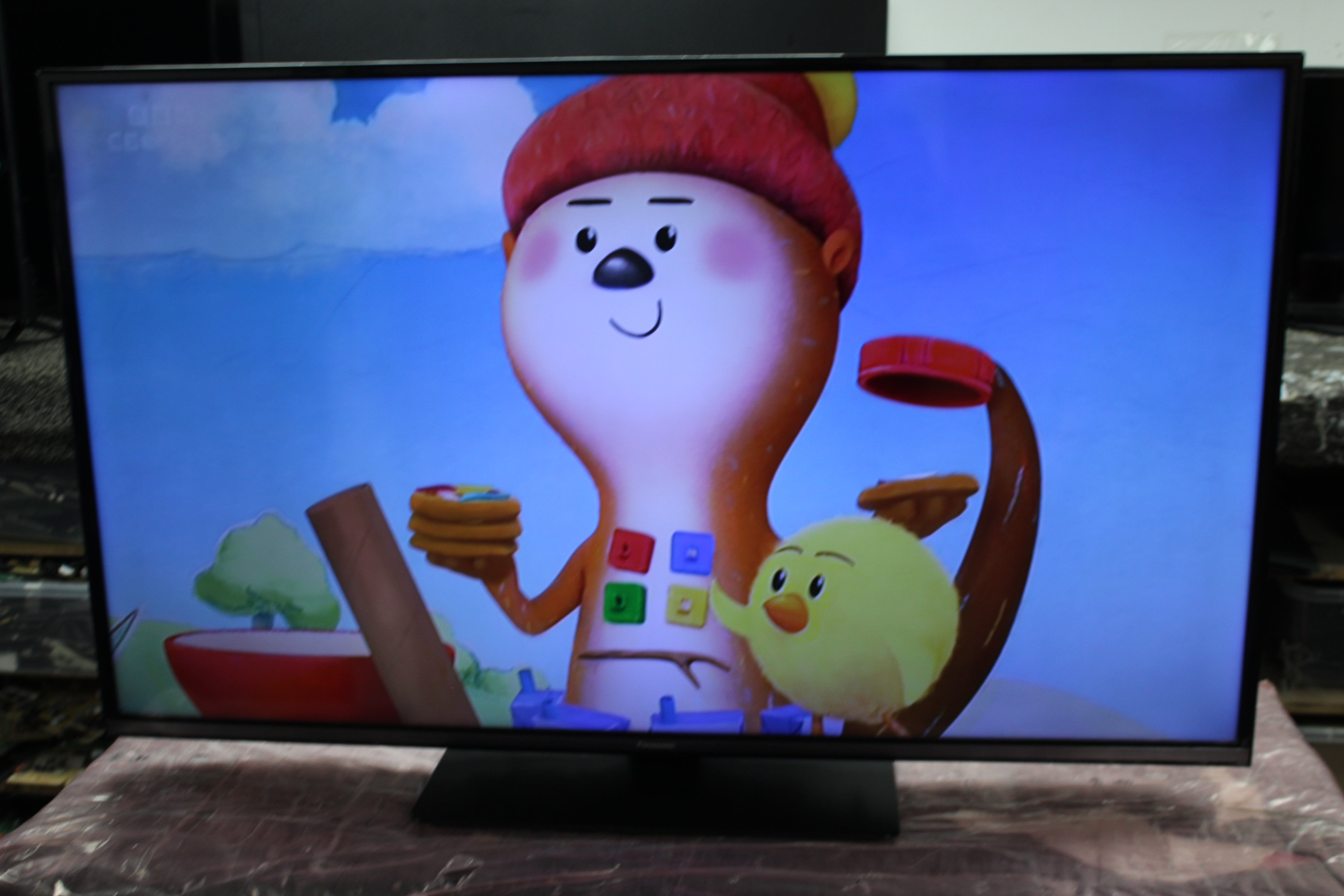 49" Panasonic TX-49GX555B 4K Ultra HD HDR Smart LED TV - Electronic World TV