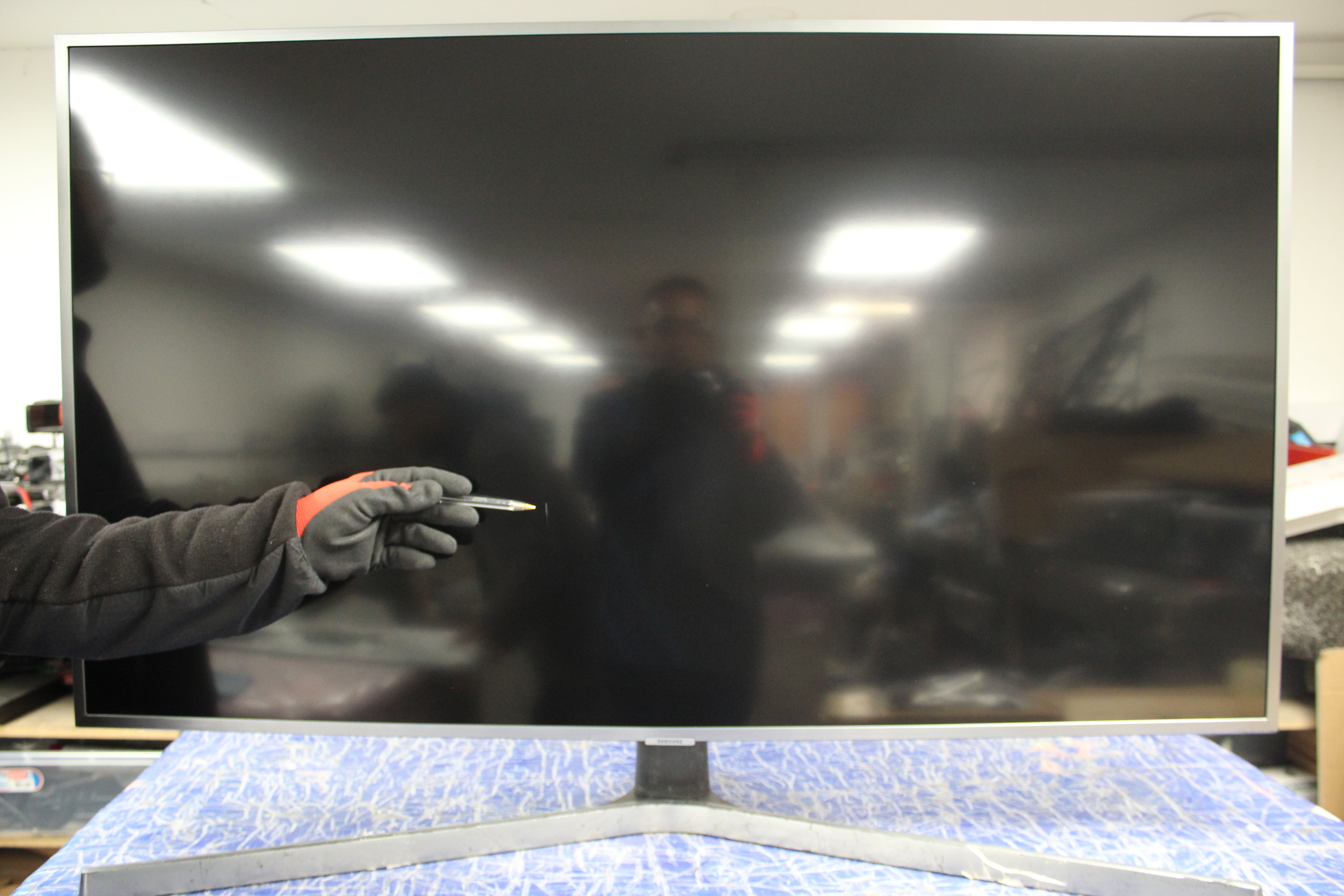 55" Samsung UE55NU7470 4K HDR Smart LED TV - Electronic World TV