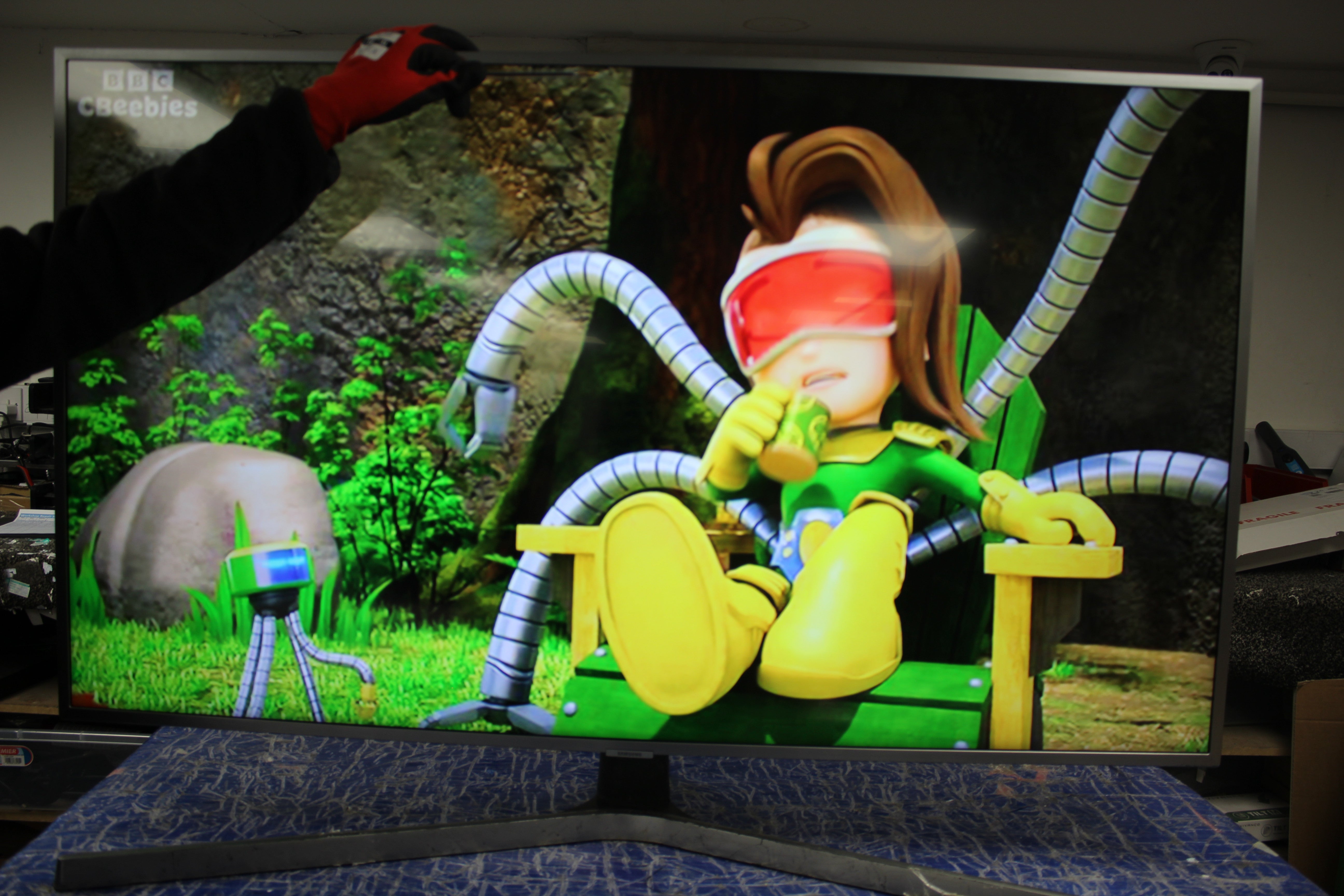 55" Samsung UE55NU7470 4K HDR Smart LED TV - Electronic World TV