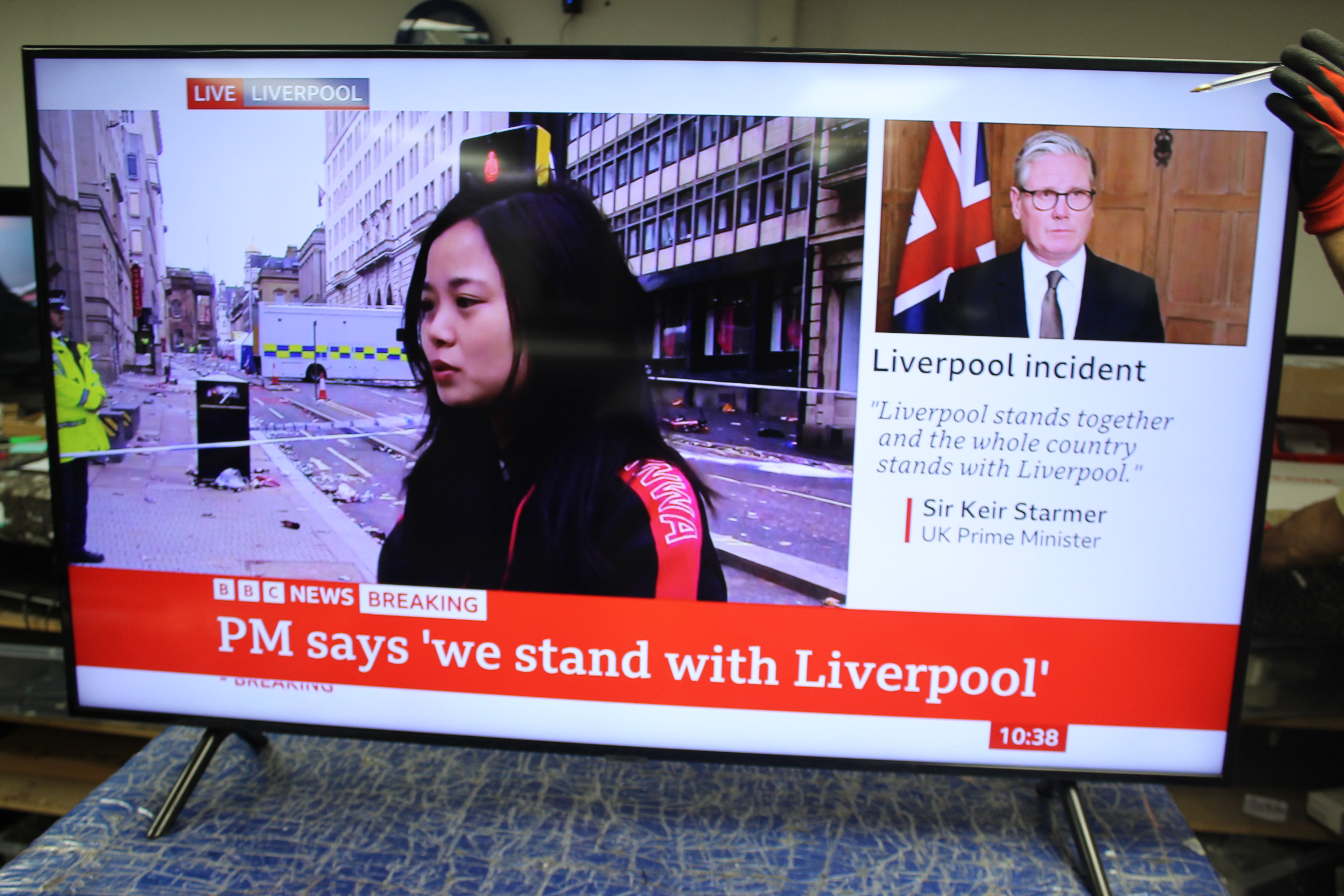 55" Samsung UE55RU7100 4K Certified Ultra HD HDR Smart LED TV - Electronic World TV